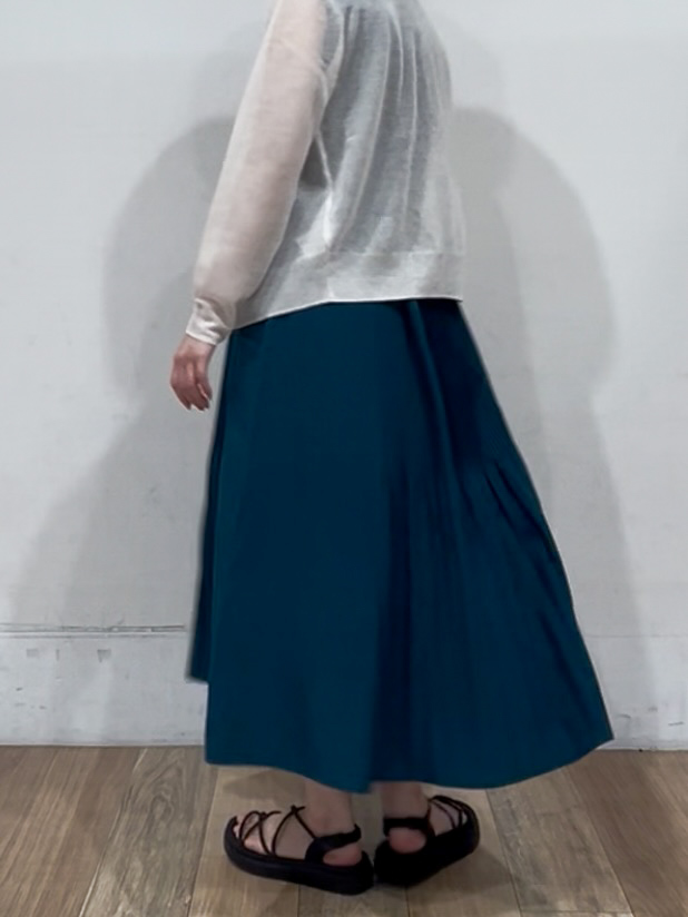 山さんさんの「grove｜【低身長さんも選べる着丈・洗濯機◎】プリーツベルトワンピース」を使ったコーディネート