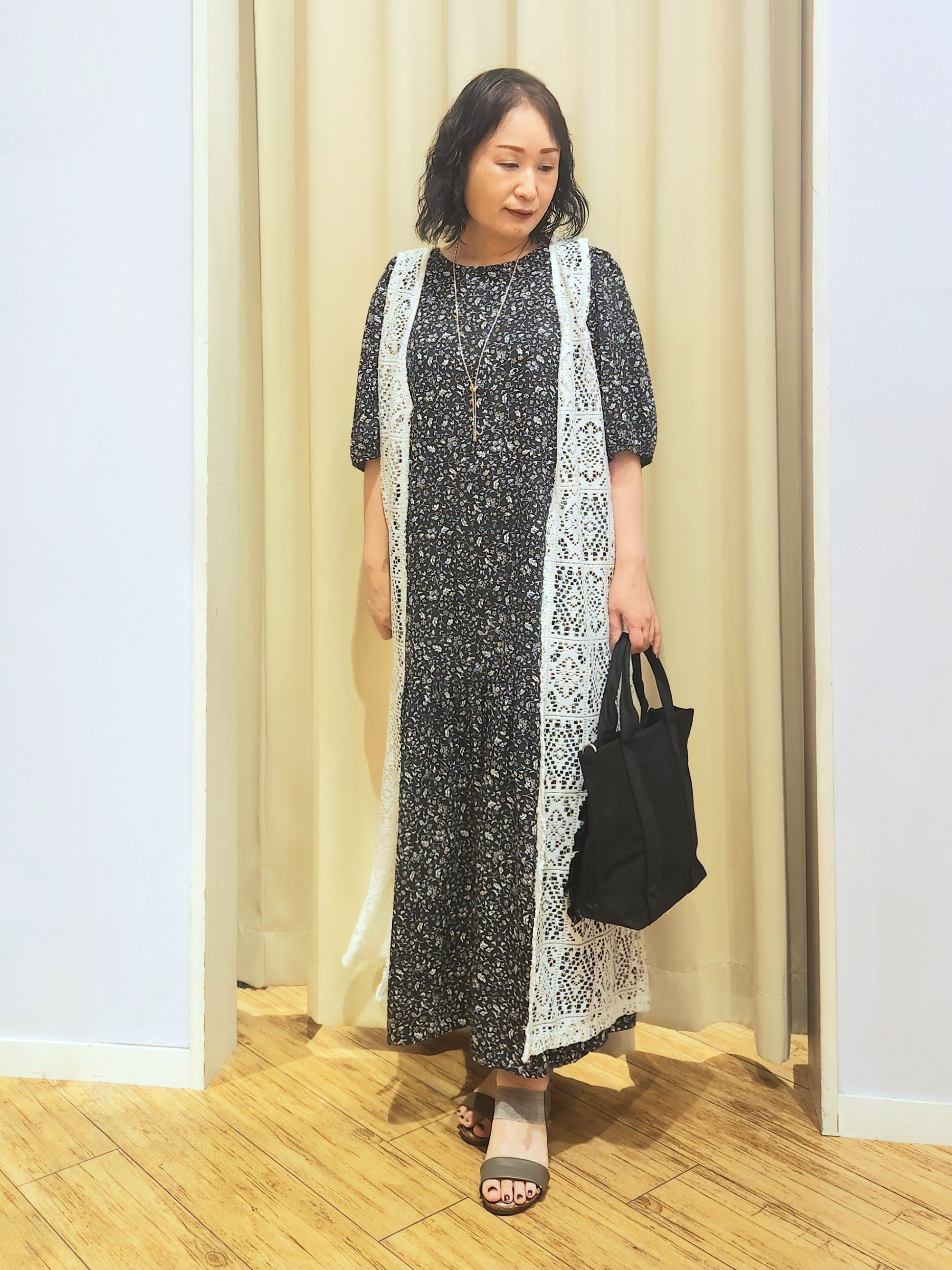 くまさんの「SHOO･LA･RUE｜花柄ティアードワンピース」を使ったコーディネート