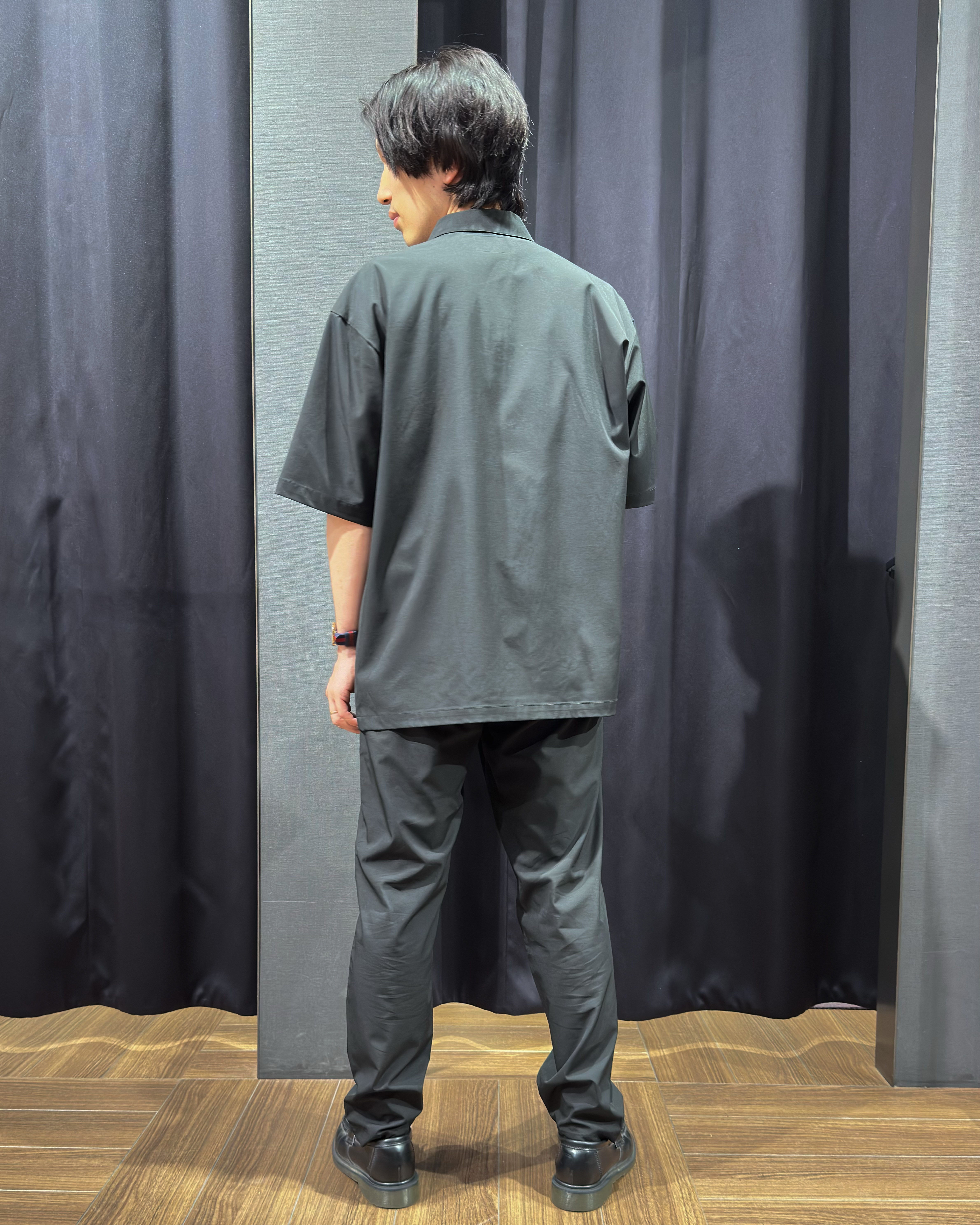 tomoyaさんの「THE SHOP TK｜【吸水速乾／接触冷感／防シワ／マシンウォッシャブル】ハイドロクール 半袖シャツ」を使ったコーディネート