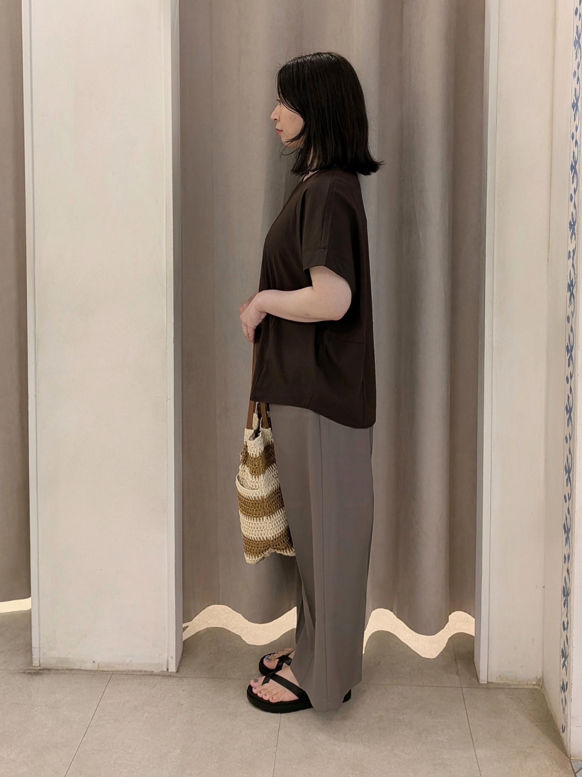 junさんの「SHOO･LA･RUE｜【洗濯機可/セットアップ可】軽凛(かろりん) シンプル上品 ひんやり切替コクーントップス」を使ったコーディネート