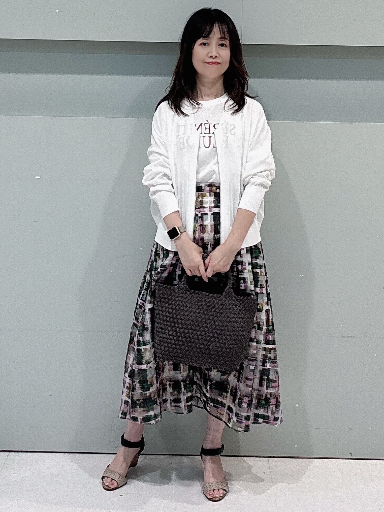 makiさんの「UNTITLED｜【アンサンブル可/日除け・冷房対策】シアーレーヨンZIPカーディガン」を使ったコーディネート