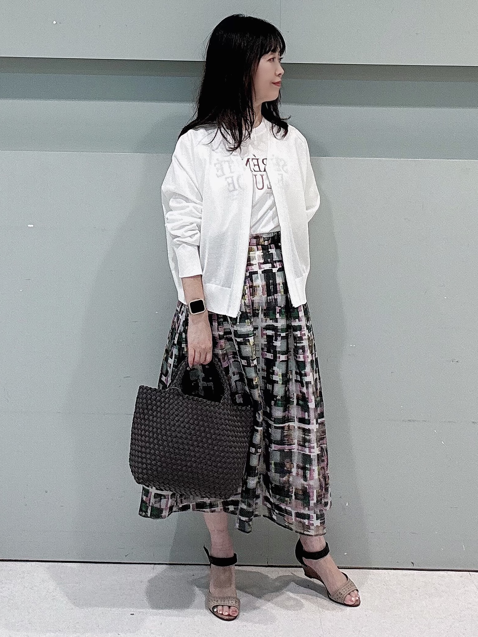 makiさんの「UNTITLED｜【アンサンブル可/日除け・冷房対策】シアーレーヨンZIPカーディガン」を使ったコーディネート