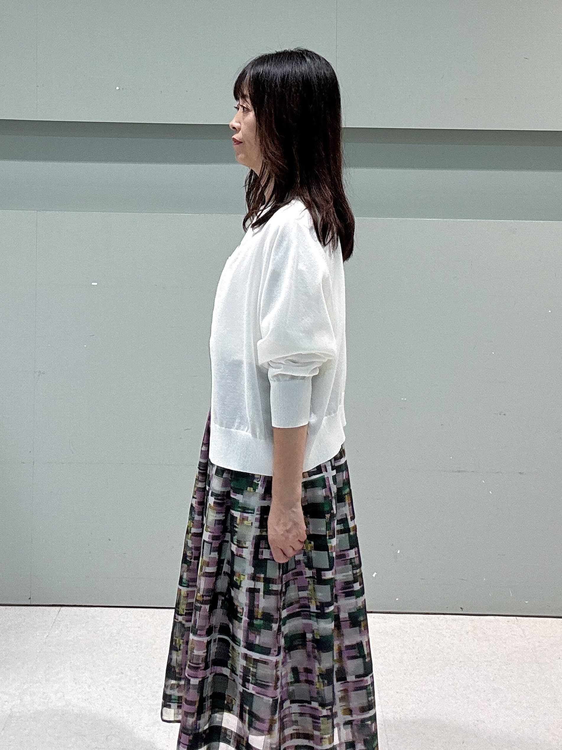 makiさんの「UNTITLED｜【アンサンブル可/日除け・冷房対策】シアーレーヨンZIPカーディガン」を使ったコーディネート