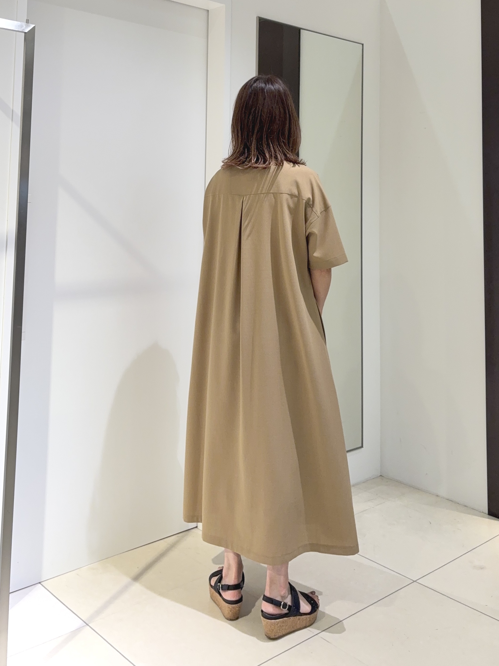 tomoさんの「UNTITLED｜【UVカット/接触冷感/通気性】エアリークールワンピース」を使ったコーディネート