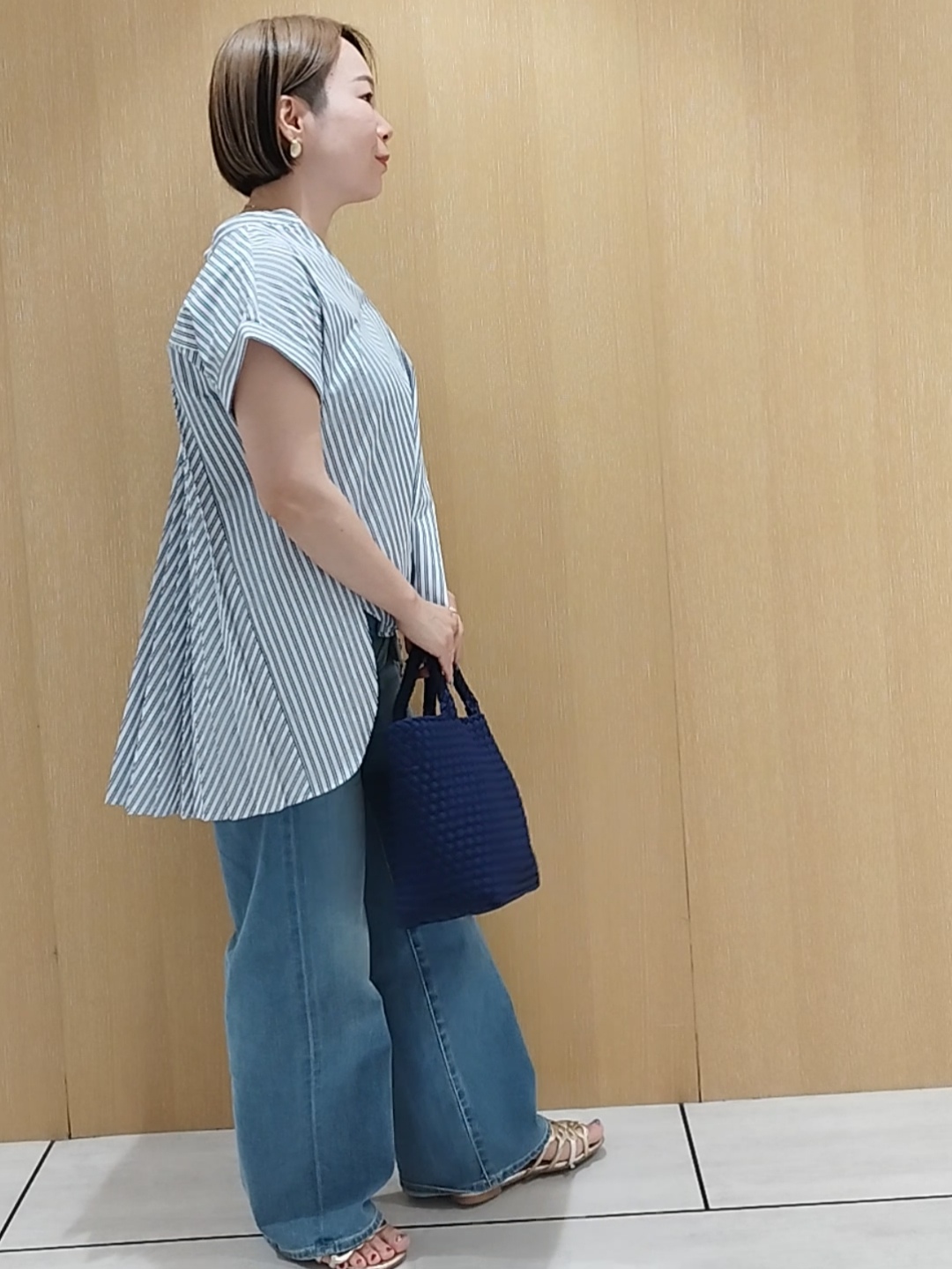 s u g iさんの「UNTITLED｜【吸水速乾/接触冷感】バックプリーツデザインブラウス」を使ったコーディネート