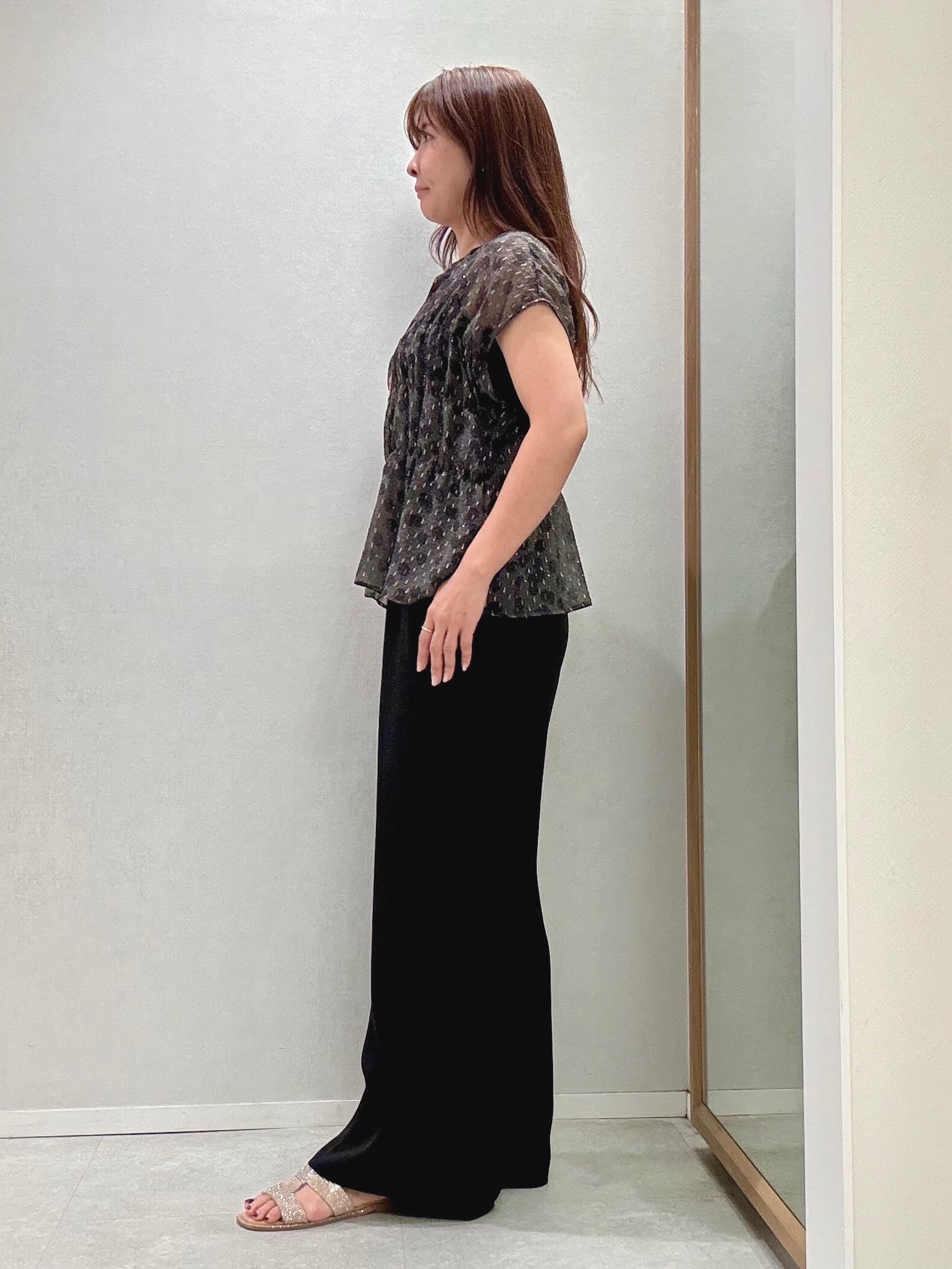hitomiさんの「UNTITLED｜ヴィンテージドットブラウス」を使ったコーディネート