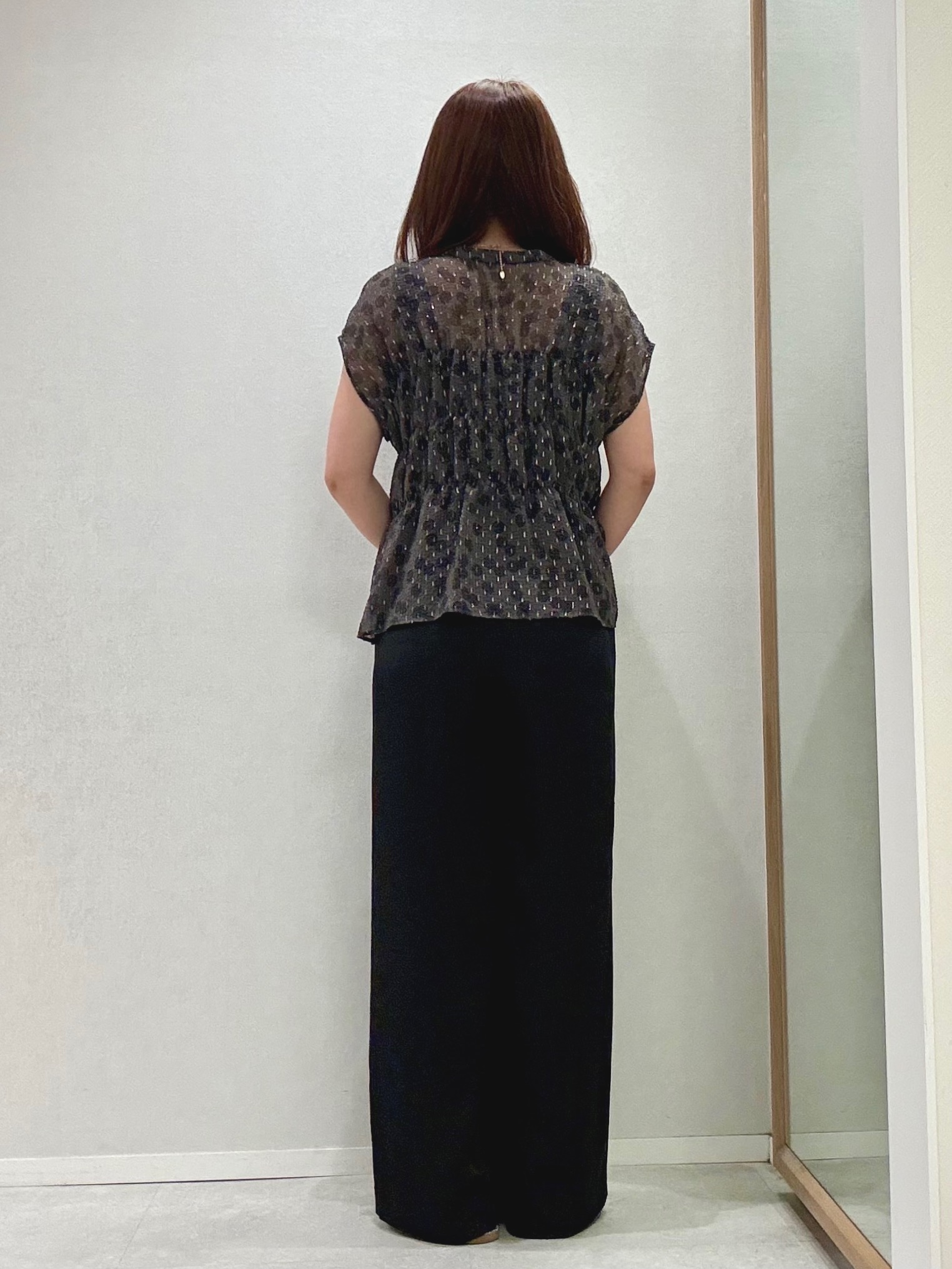 hitomiさんの「UNTITLED｜ヴィンテージドットブラウス」を使ったコーディネート