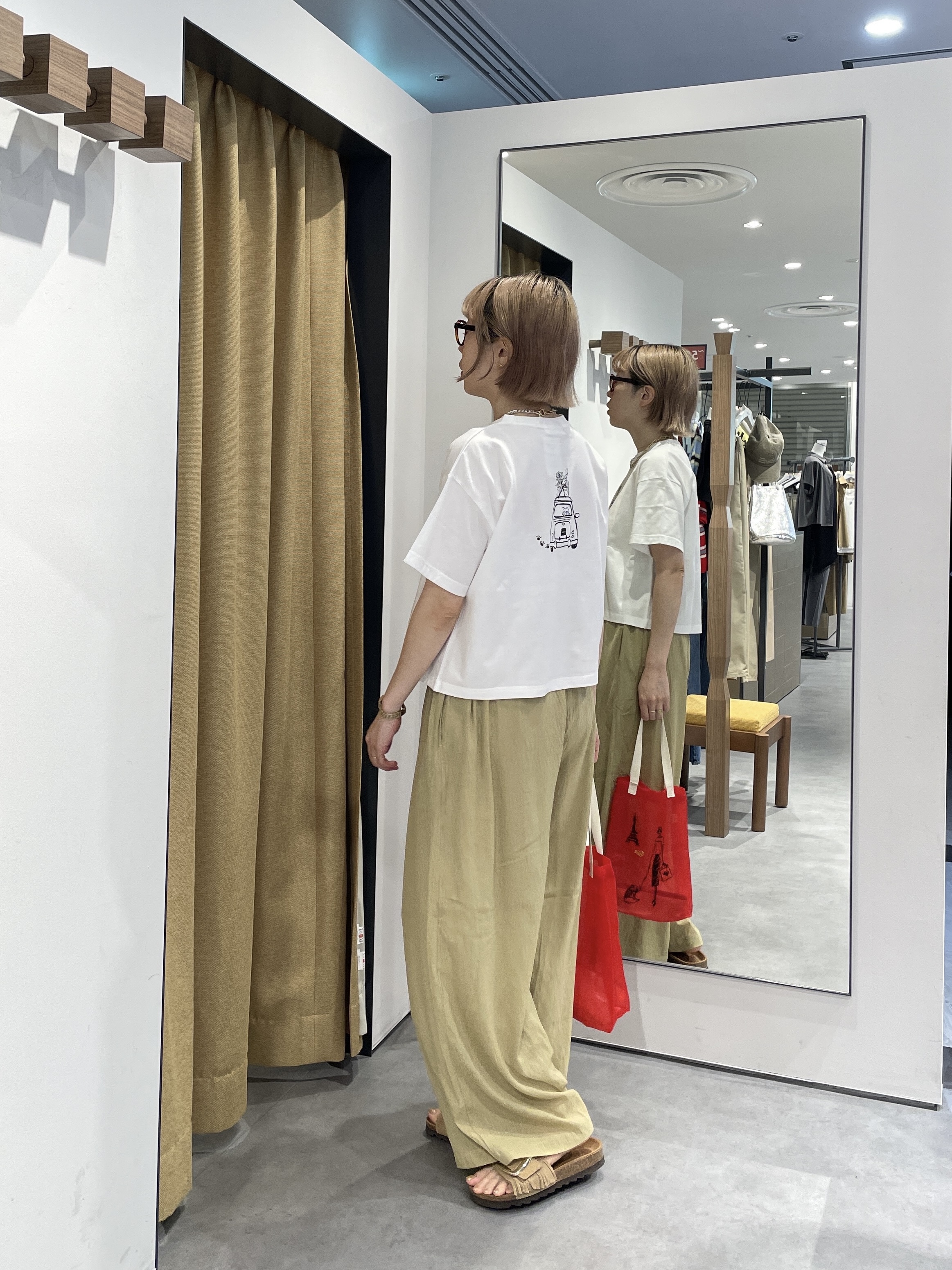 mikuさんの「INDIVI｜フレンチブルTシャツ」を使ったコーディネート