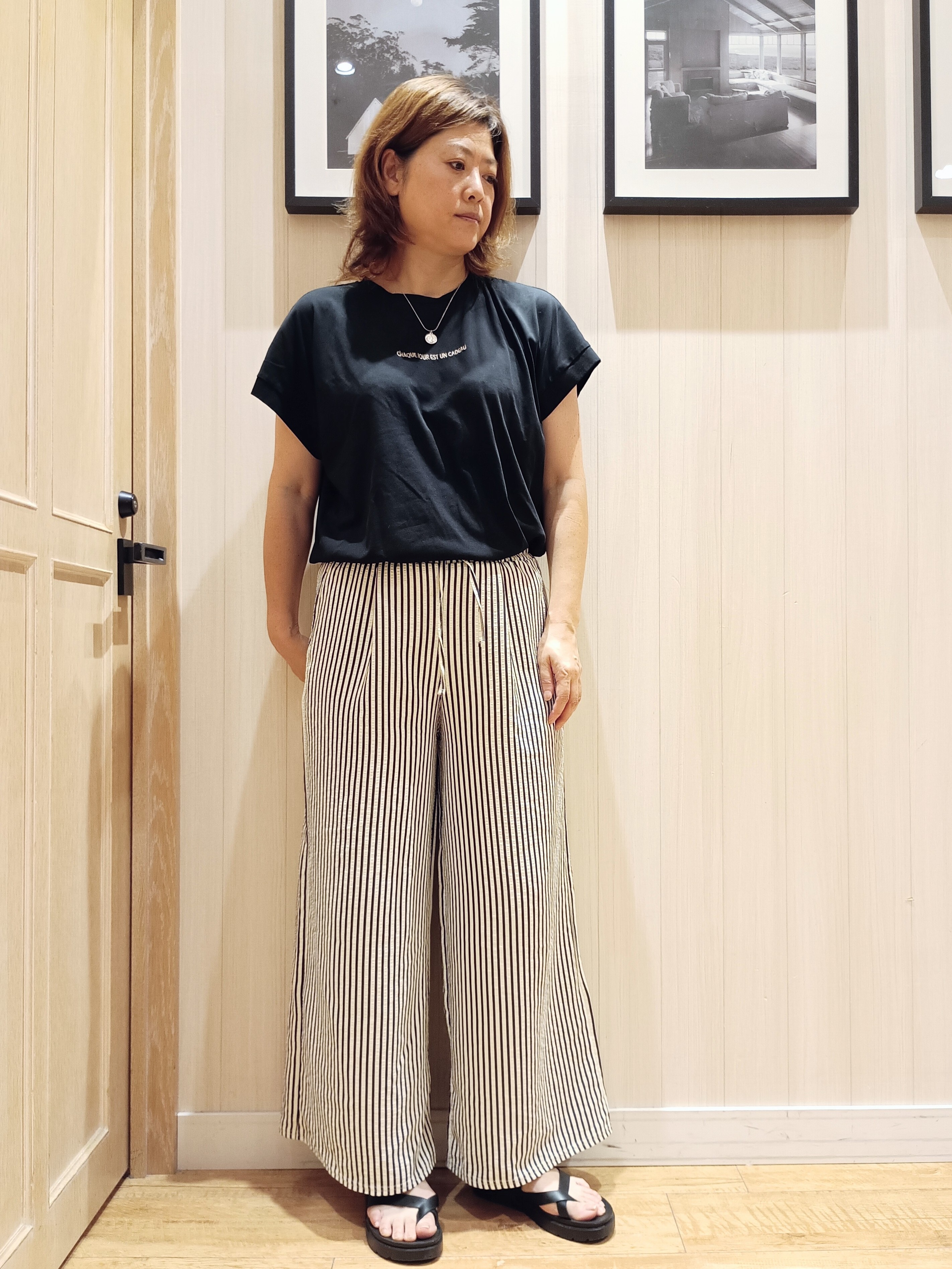 S☆mama さんの「SHOO･LA･RUE｜【UV/S-LL/洗濯機可】手の甲から首元まで隠れる 指穴つき ドルマンパーカー」を使ったコーディネート