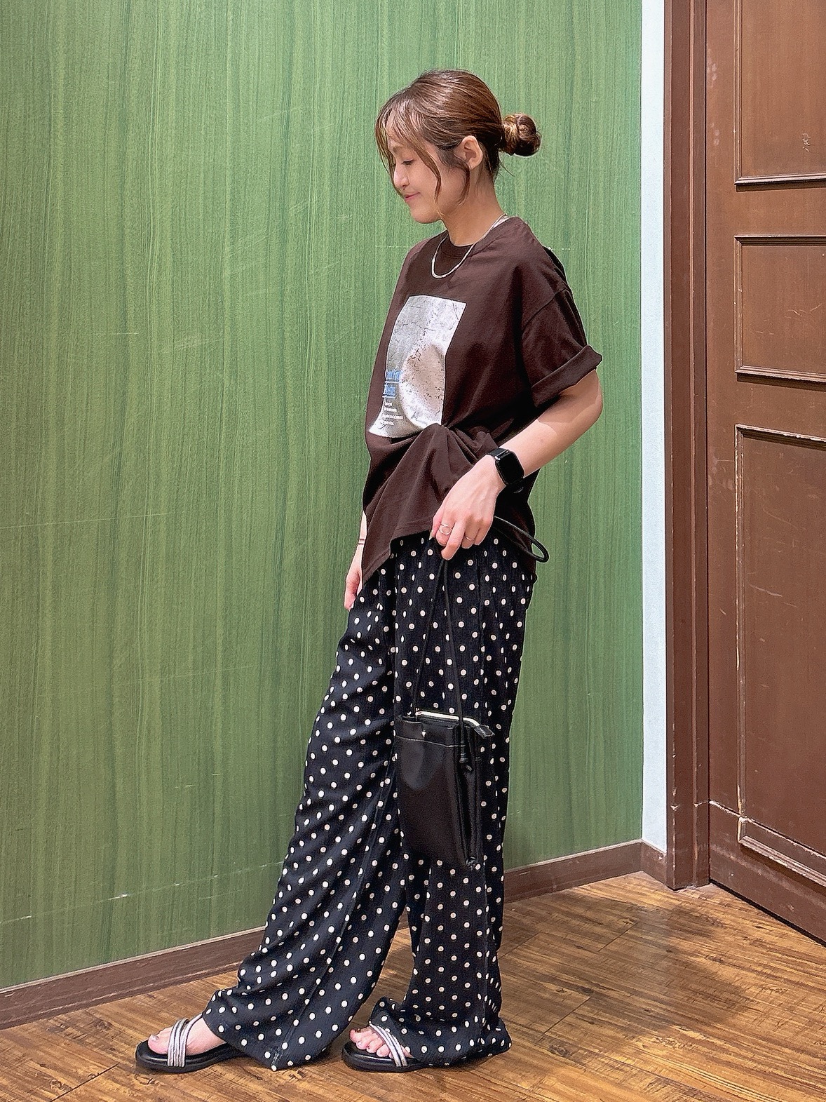 かおりさんの「SHOO･LA･RUE｜【ひんやり/S-LL】選べる4柄　デイリー使いにぴったりな 大人の頼れるTシャツ」を使ったコーディネート