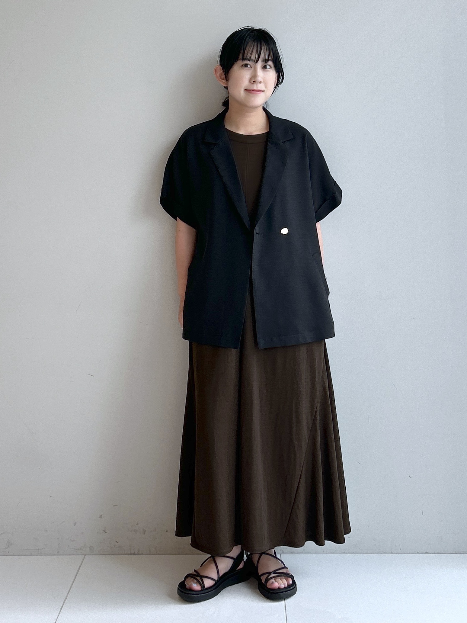 Hirokaさんの「grove｜【低身長さんも選べる着丈】モクロディフレンチワンピース」を使ったコーディネート