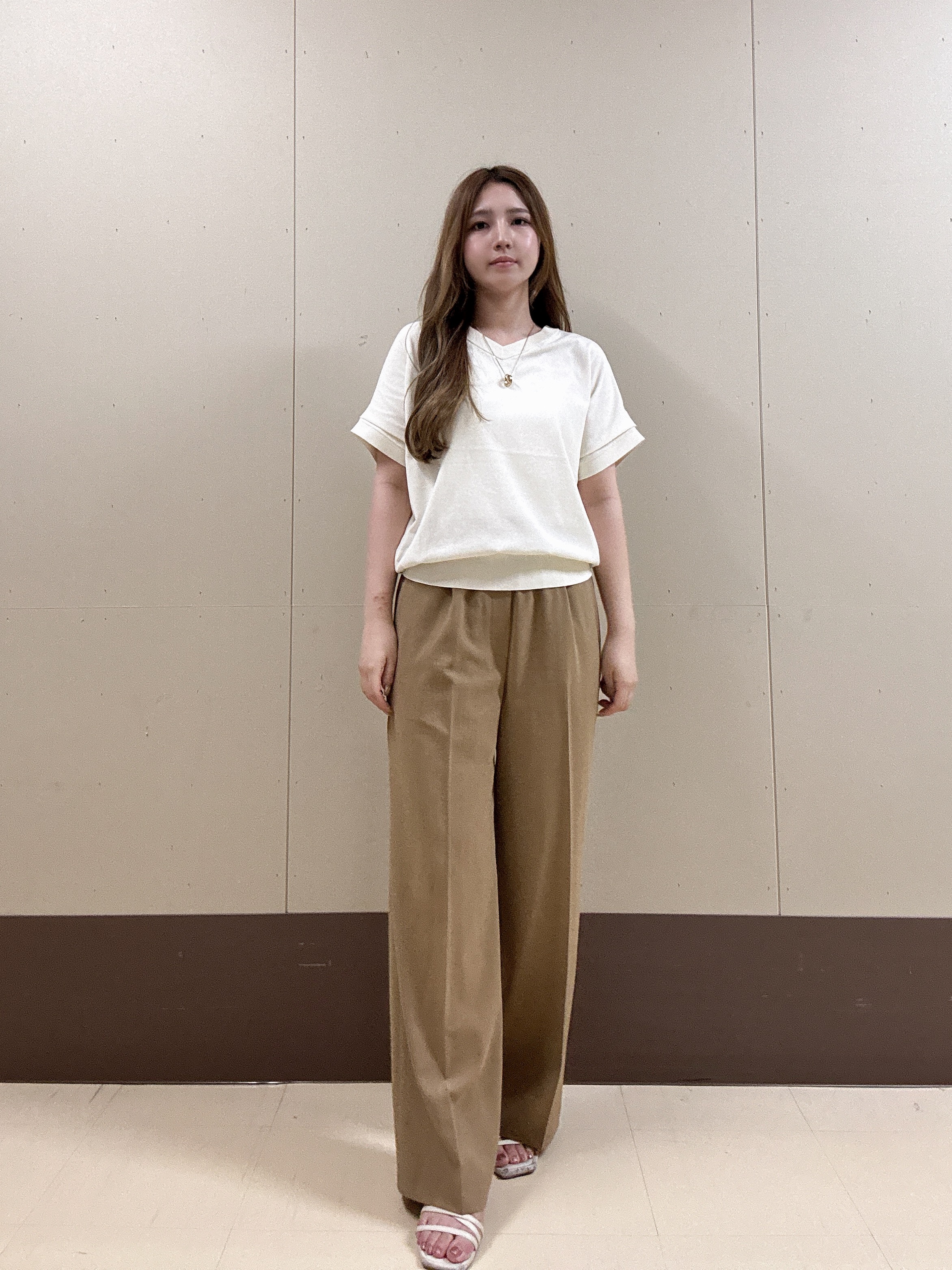 rimaさんの「UNTITLED｜【肌に張り付かない/前後2WAY】ドライタッチコットンプルオーバー」を使ったコーディネート