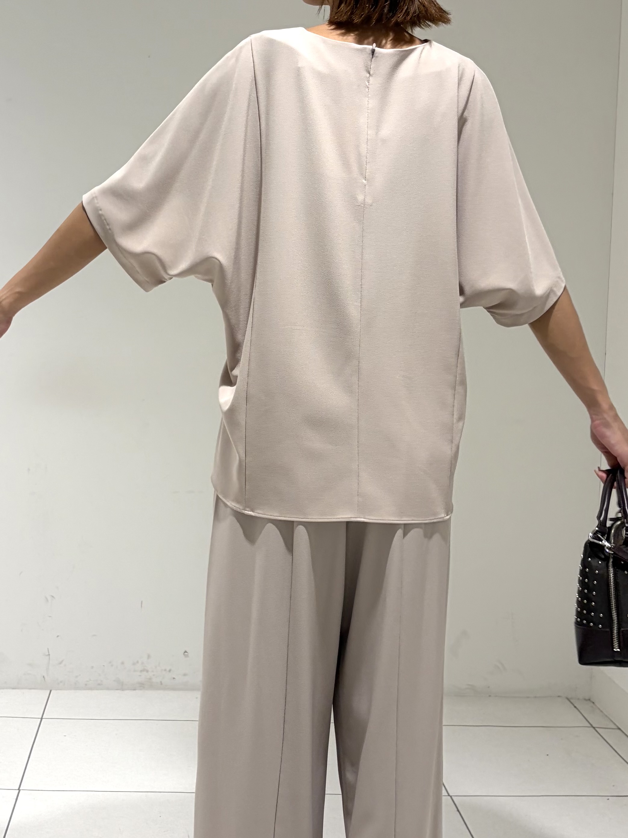 shioriさんの「INDIVI｜【着る日傘】ドルマントップス」を使ったコーディネート