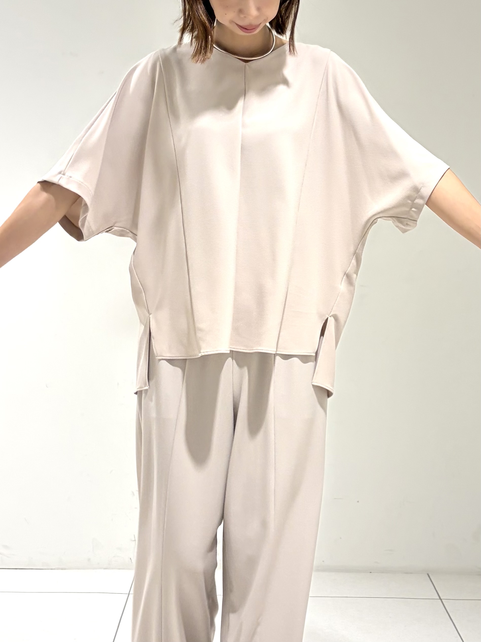 shioriさんの「INDIVI｜【着る日傘】ドルマントップス」を使ったコーディネート