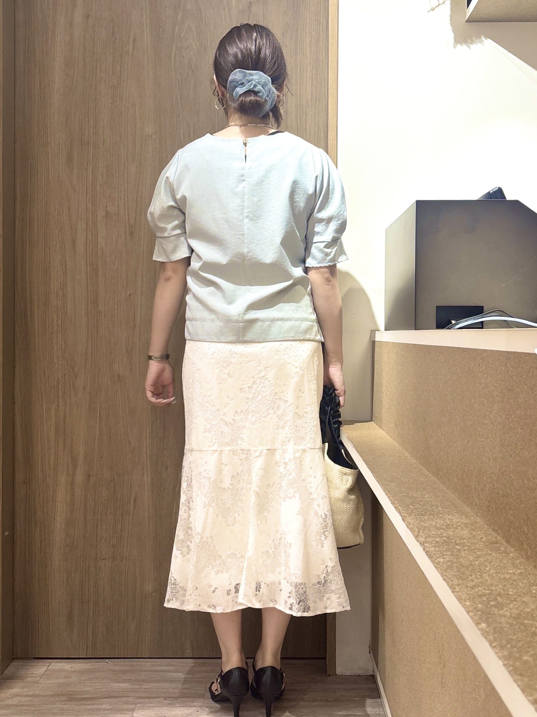 このかさんの「index｜【接触冷感／吸水速乾】タックパフスリーブブラウス《防シワ／洗濯機OK／XS～3L／8col》」を使ったコーディネート