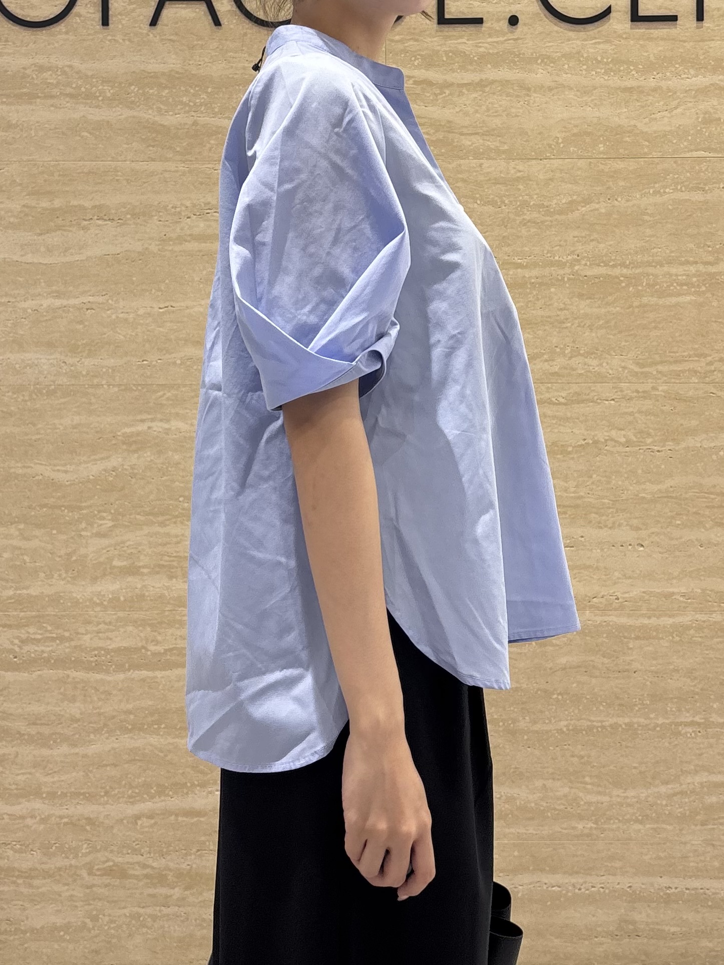 Ririkaさんの「OPAQUE.CLIP｜タックスリーブ スキッパーブラウス【洗濯機OK】」を使ったコーディネート