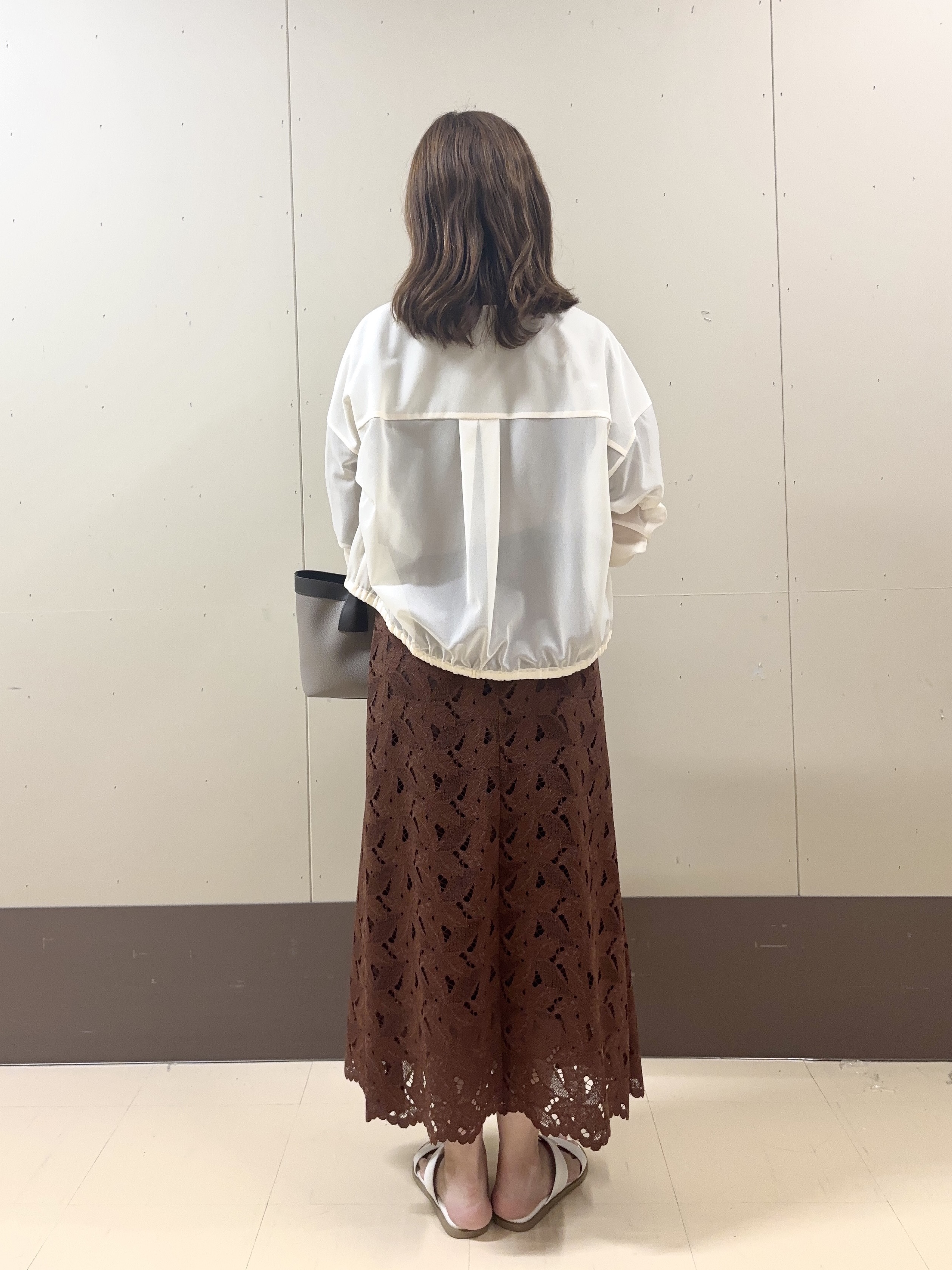 yuriさんの「UNTITLED｜トリコットシアーブラウス」を使ったコーディネート