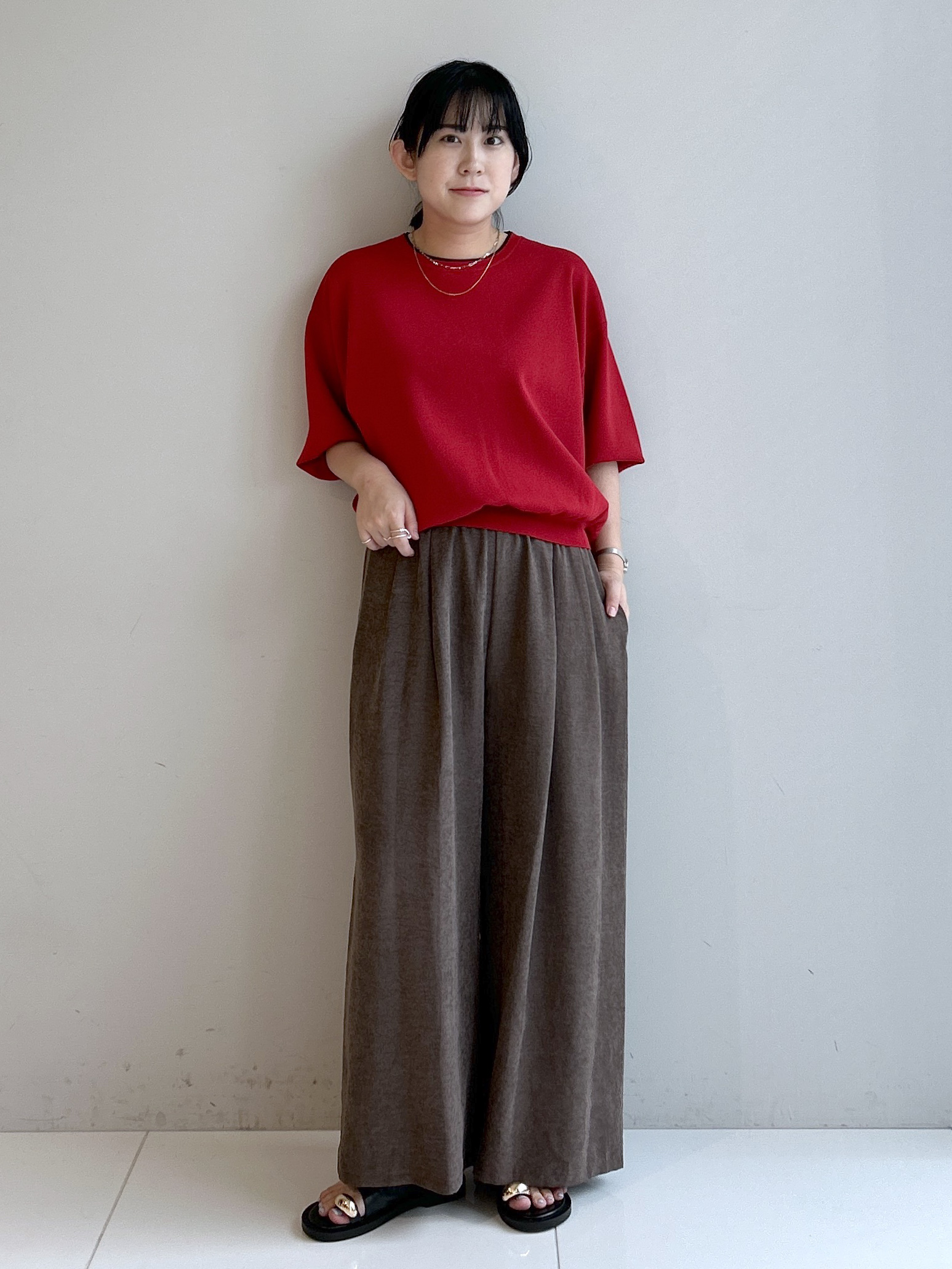 Hirokaさんの「Dessin｜ピーチタッチ タックワイドパンツ」を使ったコーディネート