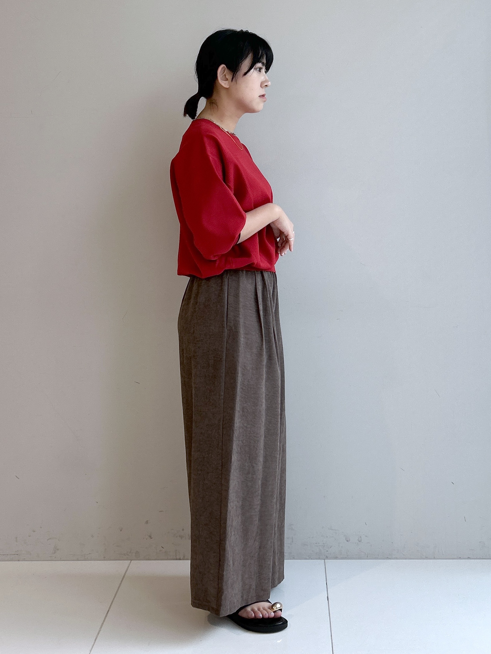 Hirokaさんの「Dessin｜ピーチタッチ タックワイドパンツ」を使ったコーディネート