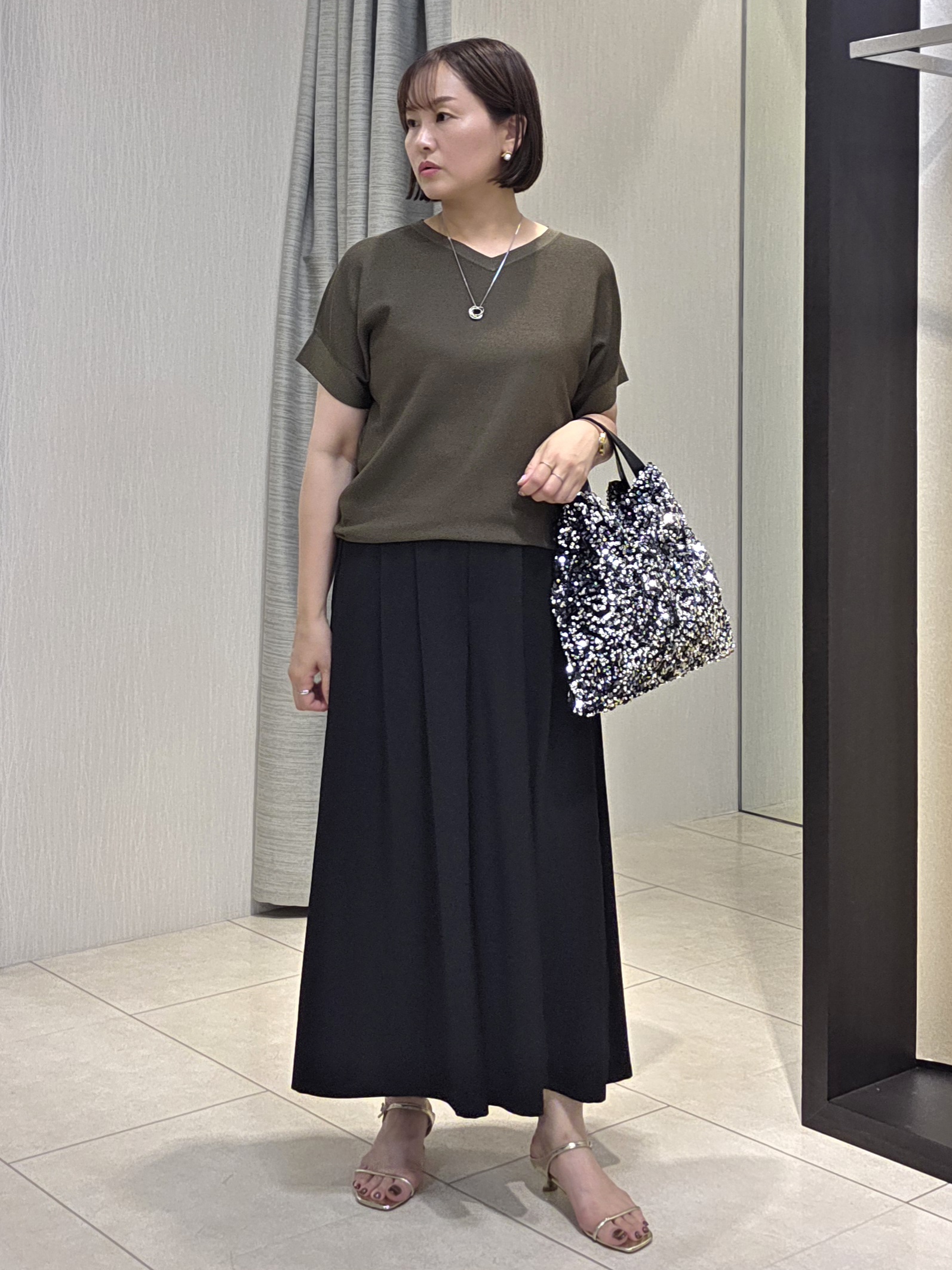 naokoさんの「UNTITLED｜【11色展開/体型カバー】前後2WAYフレンチスリーブニット」を使ったコーディネート