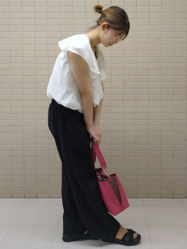 ひまりさんの「Reflect｜【手洗い可】センタープレスワイドパンツ」を使ったコーディネート