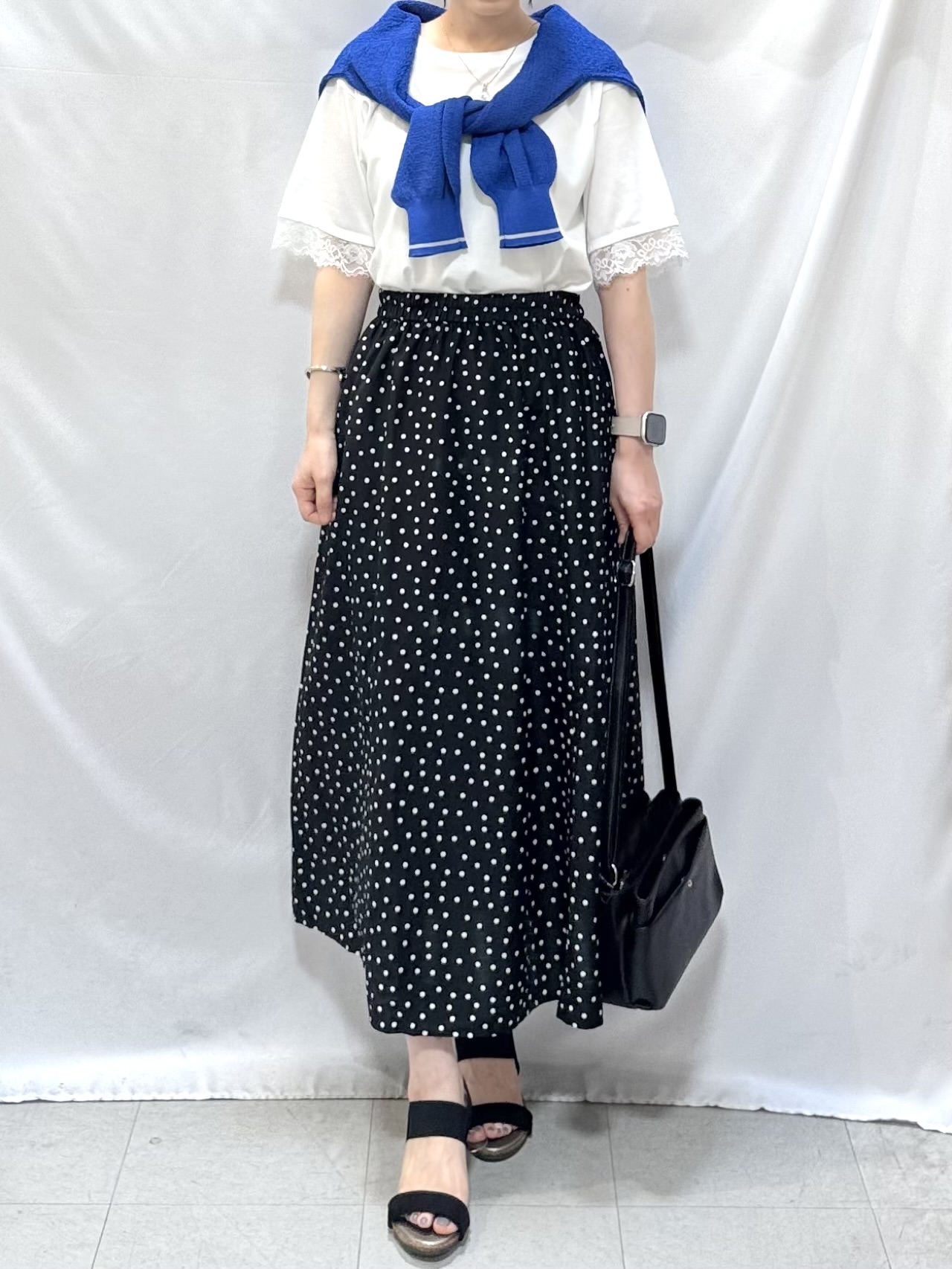 𝐇𝐢𝐫𝐨𝐦𝐢さんの「SHOO･LA･RUE｜【S-LL/洗濯機可】さらっとタッチ ほんのりシアーカーディガン」を使ったコーディネート