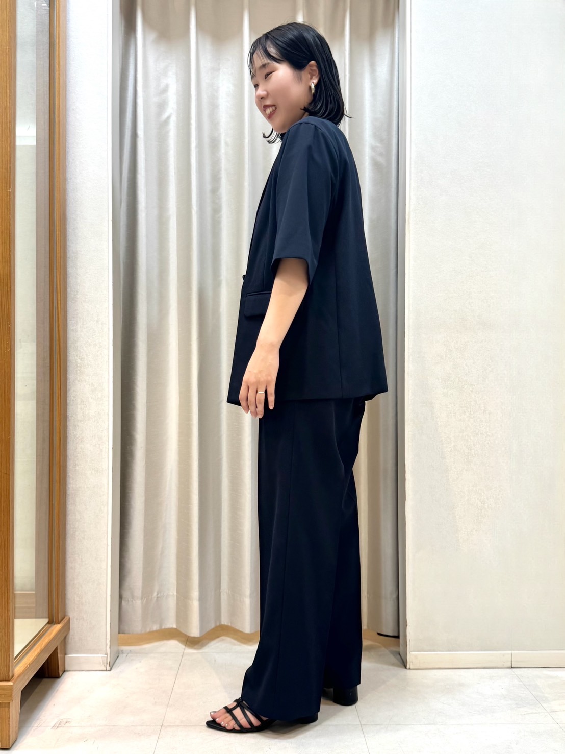 しばたさんの「UNTITLED｜【セットアップ可/UVカット/通気性】エアリークール半袖ジャケット」を使ったコーディネート
