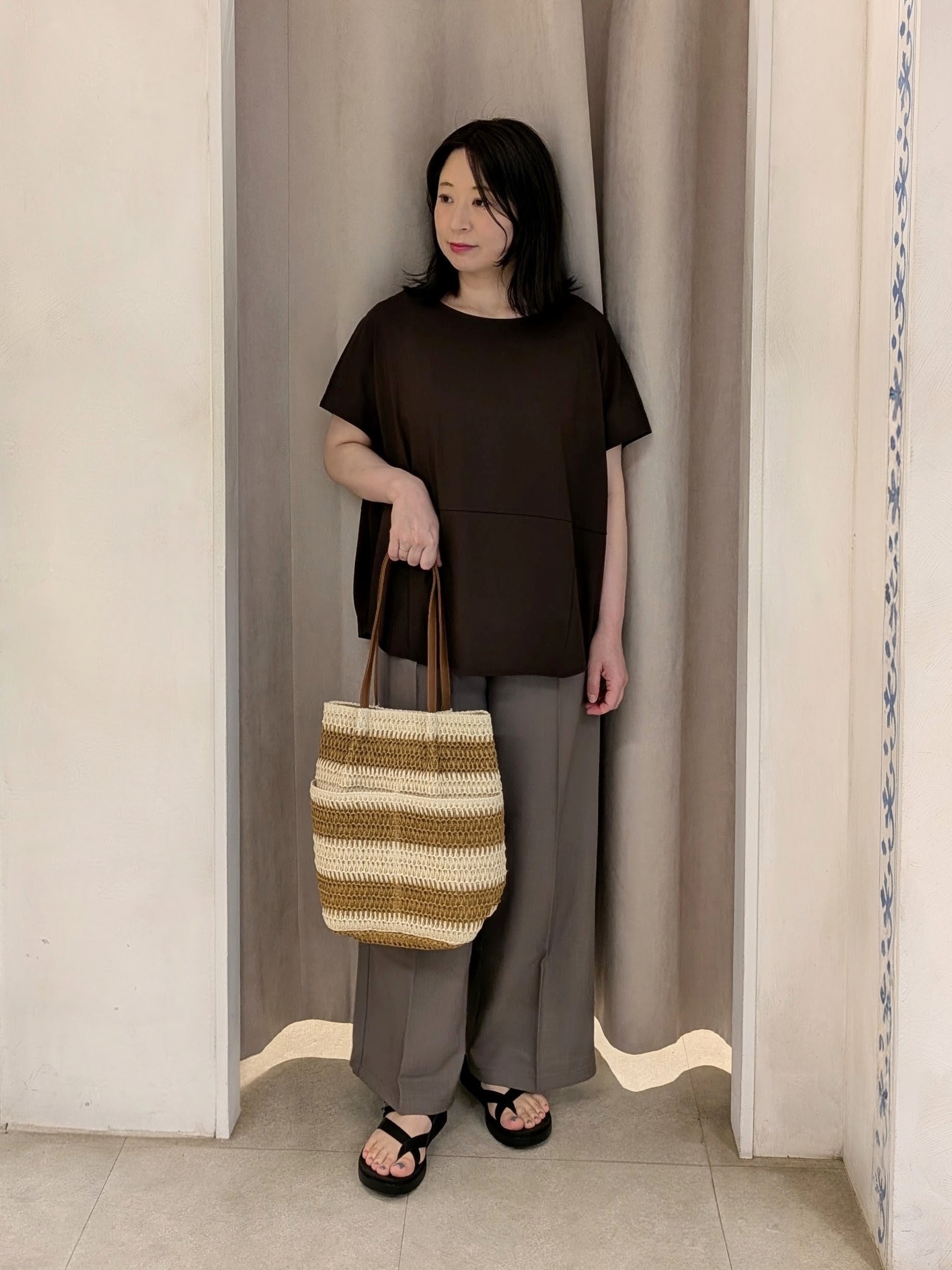 junさんの「SHOO･LA･RUE｜【洗濯機可/セットアップ可】軽凛(かろりん) シンプル上品 ひんやり切替コクーントップス」を使ったコーディネート
