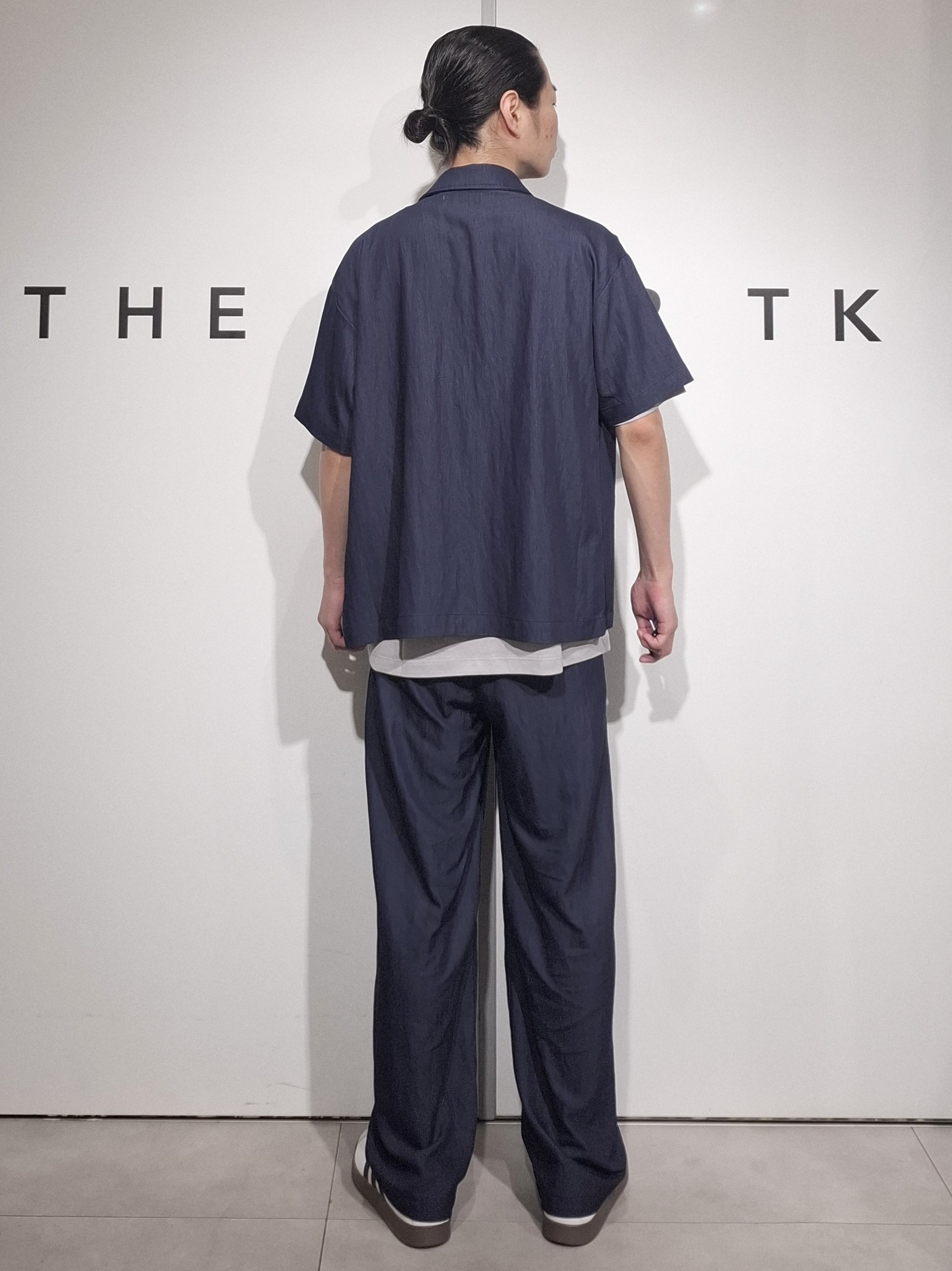 葵さんの「THE SHOP TK｜【セットアップ可／洗濯機OK】アソート ジップ半袖シャツ」を使ったコーディネート