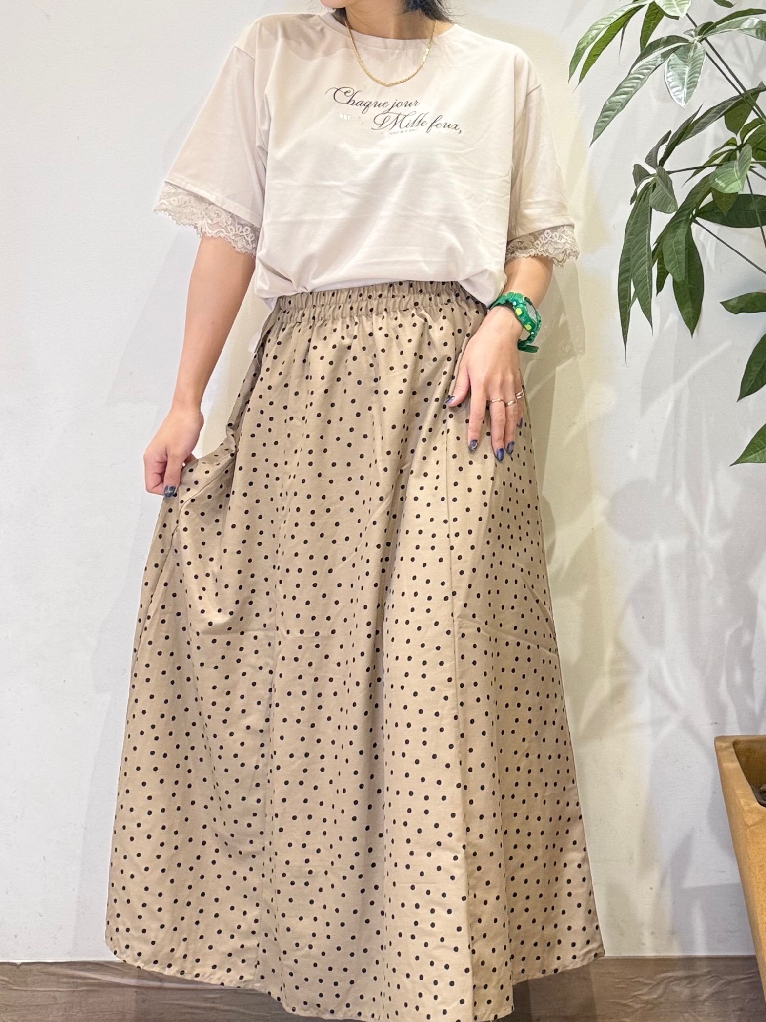 misakiさんの「SHOO･LA･RUE｜【ひんやり/UV/S-LL】柄アソート お袖レースTシャツ」を使ったコーディネート