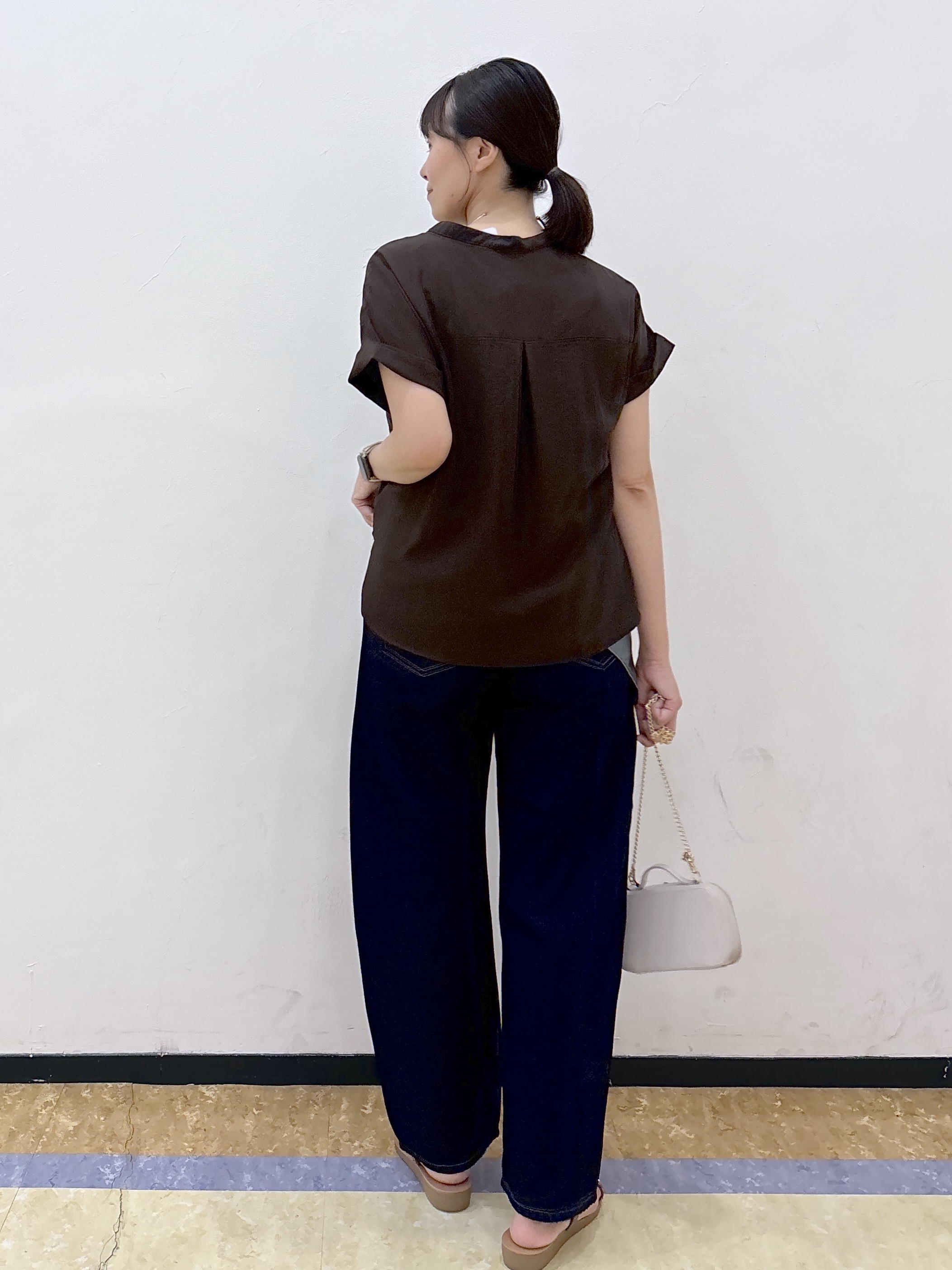 akariさんの「index｜【接触冷感】ダブルポケットスキッパーブラウス《吸水速乾／防シワ／洗濯機OK／S～3L／7col》」を使ったコーディネート