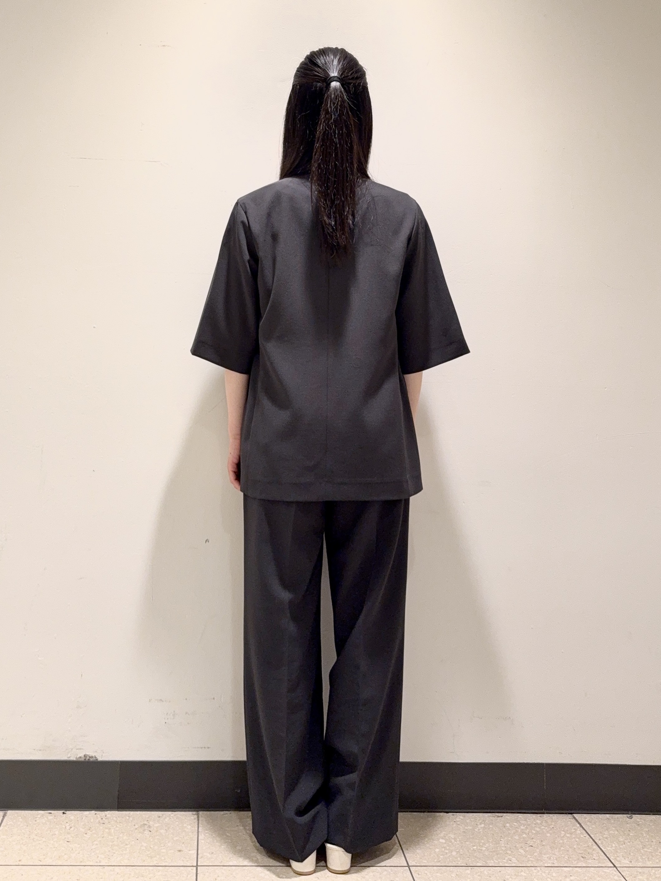 まこさんの「UNTITLED｜【セットアップ可/UVカット/通気性】エアリークール半袖ジャケット」を使ったコーディネート