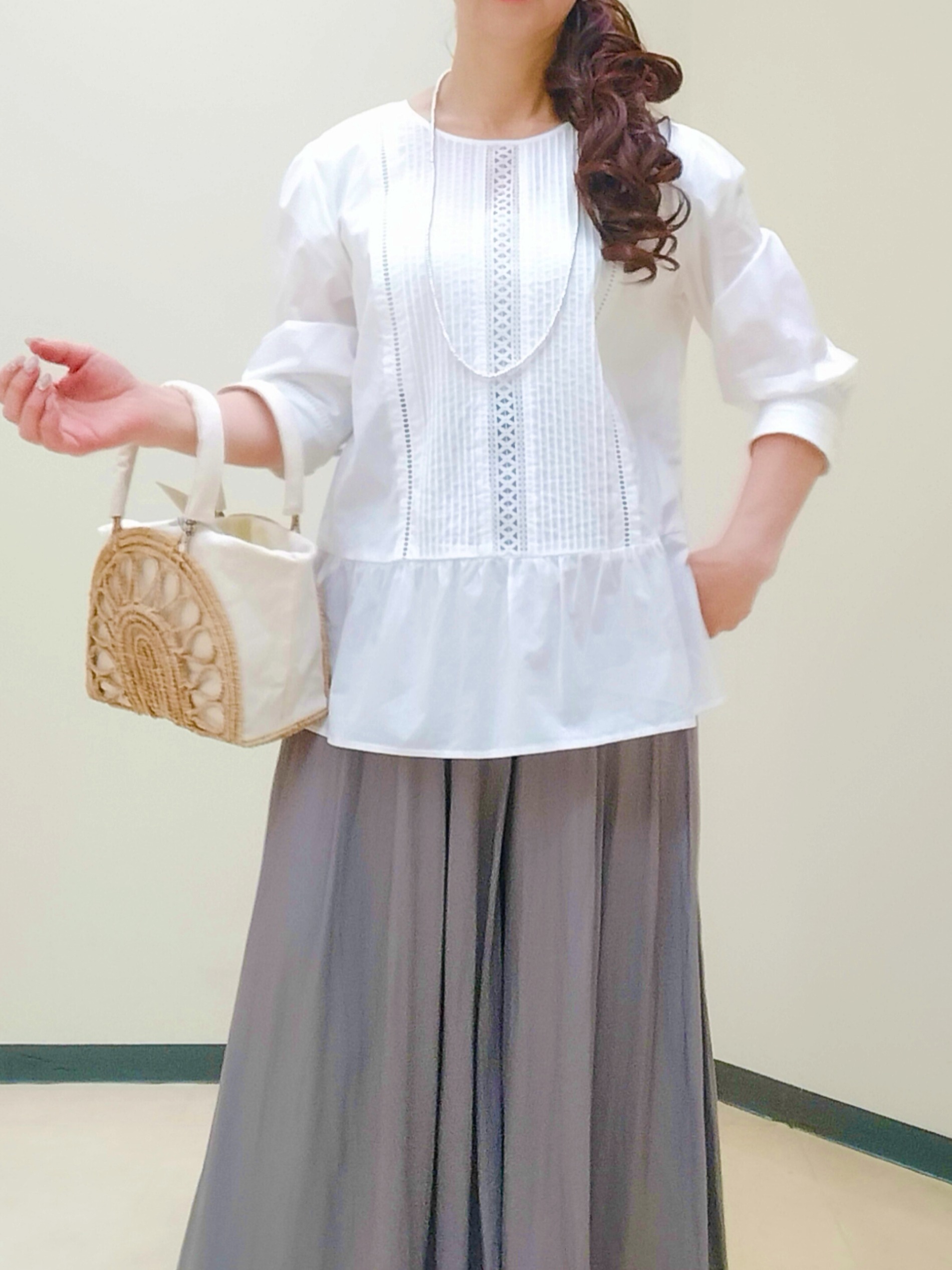 花さんの「Reflect｜【手洗い可】ピンタックレースブラウス」を使ったコーディネート