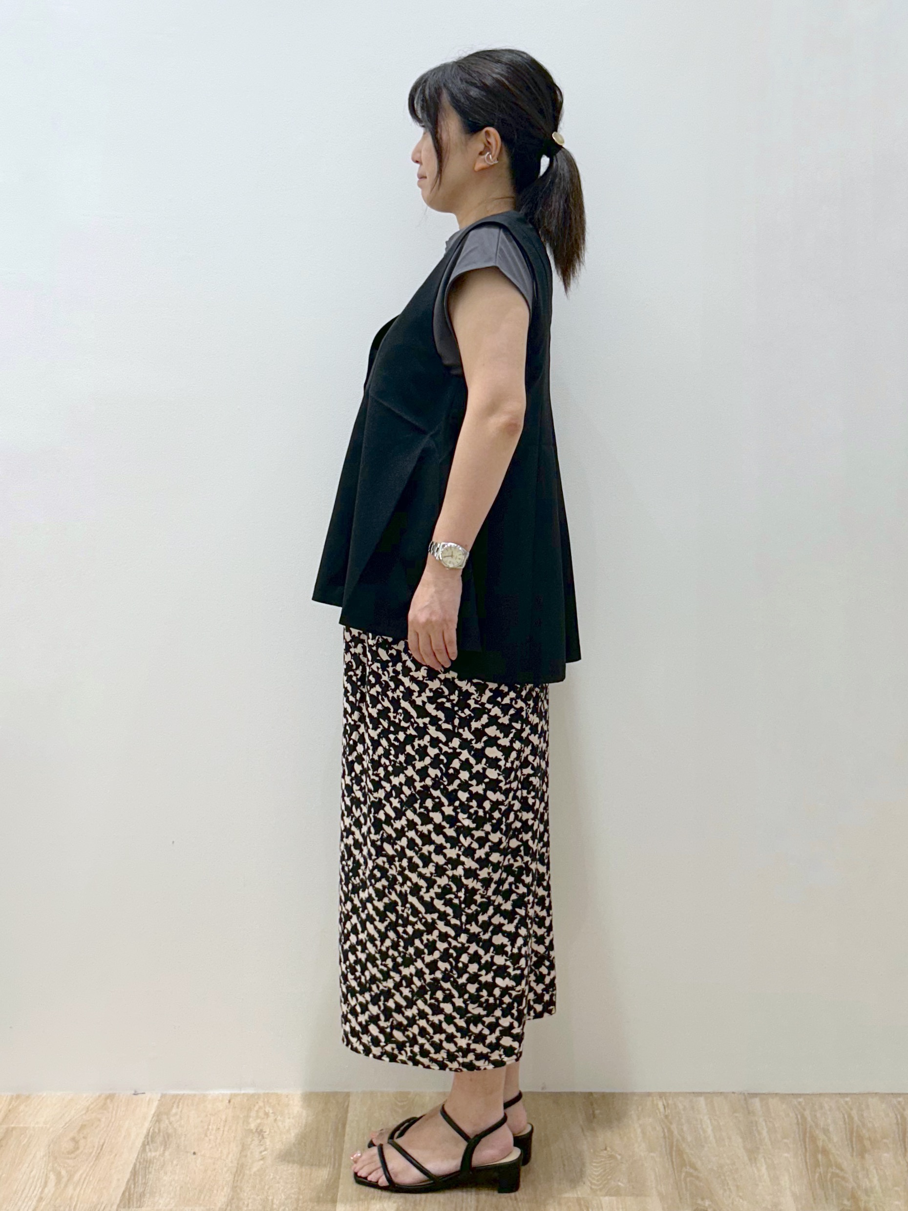 ひろみさんの「OPAQUE.CLIP｜【吸水速乾】フレアジレ《洗濯機OK／セットアップ対応可》」を使ったコーディネート