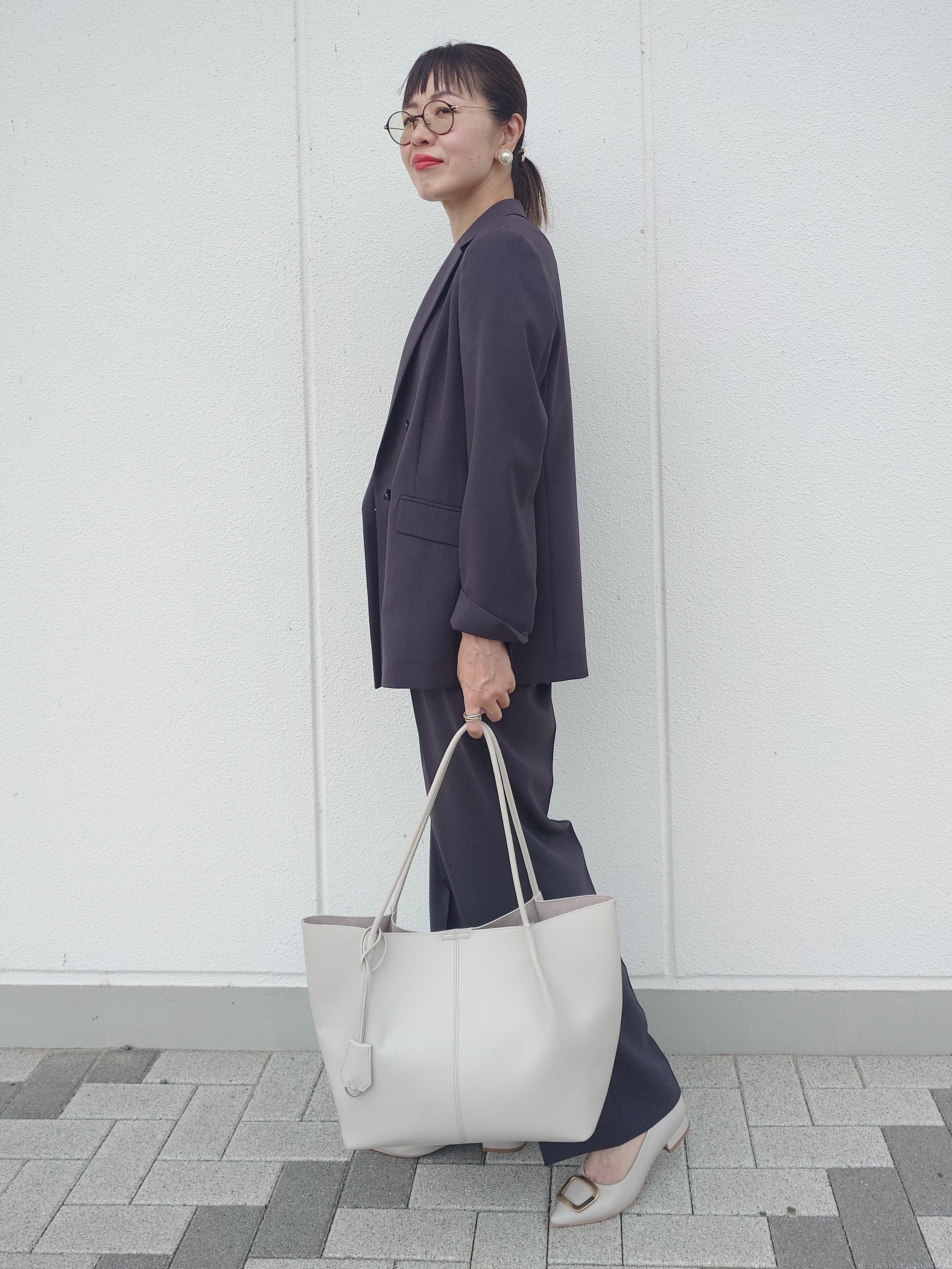 MUTSUKOさんの「UNTITLED｜【新色追加/セットアップ可】エアリー ダブルブレストジャケット」を使ったコーディネート