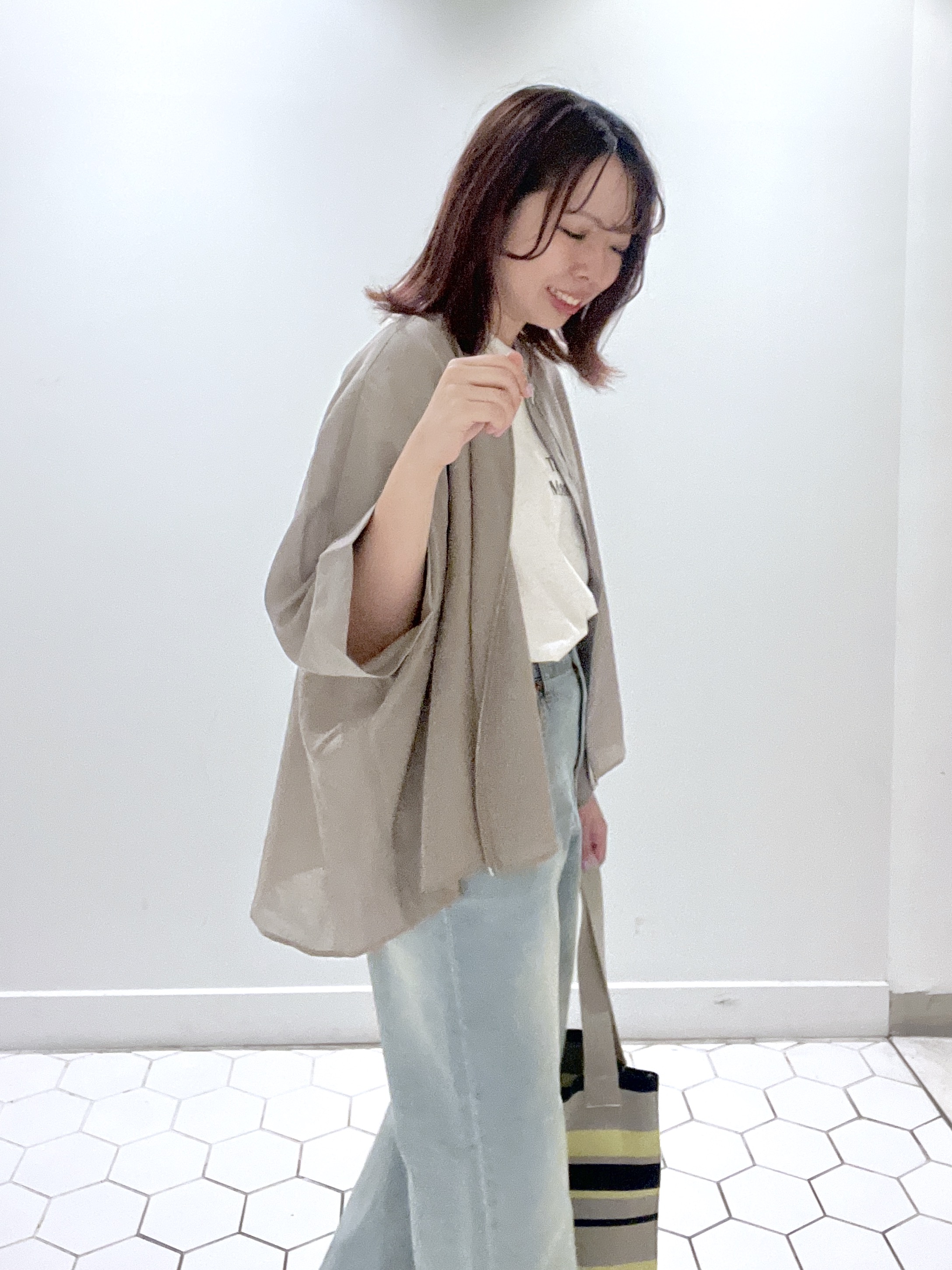 Makinoさんの「Dessin｜ドルマンスリーブ シアーシャツブルゾン」を使ったコーディネート