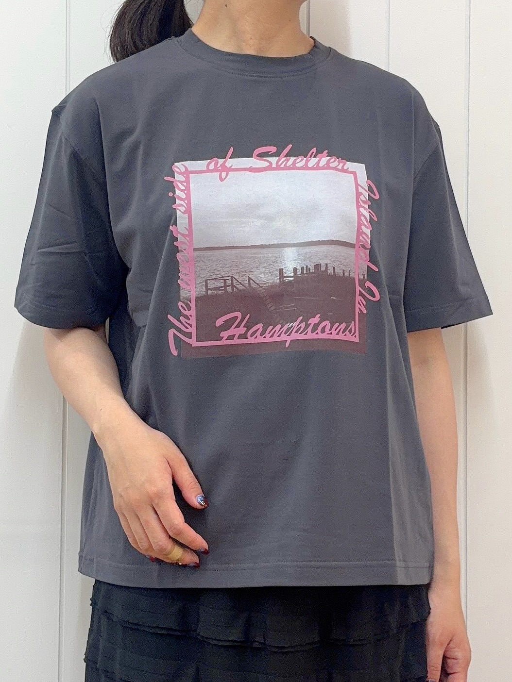 Mayaさんの「Dessin｜グラフィックデザイン Tシャツ」を使ったコーディネート