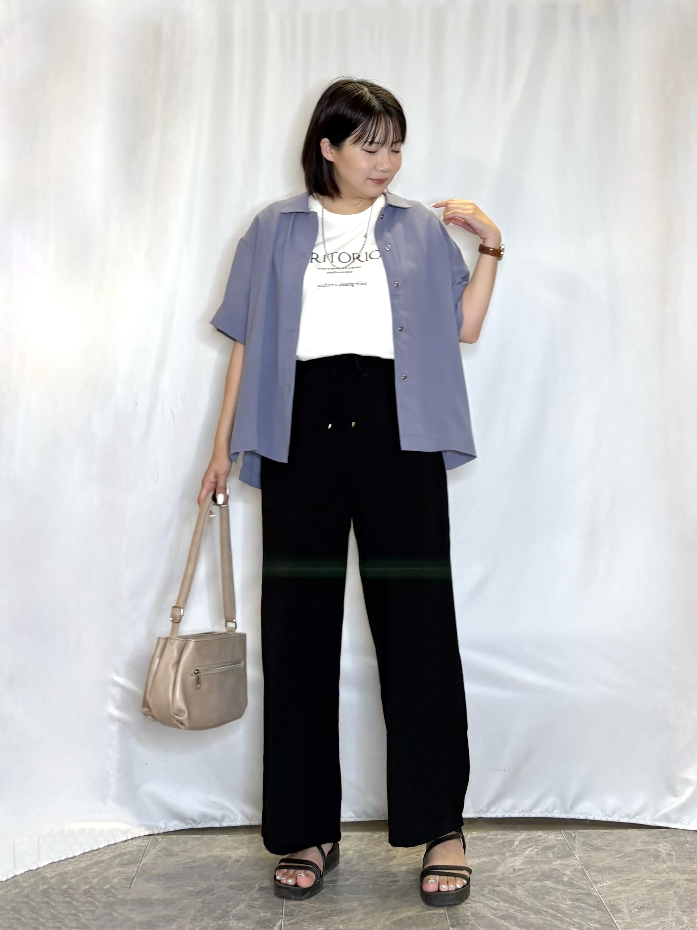 ネリさんの「SHOO･LA･RUE｜【通気性〇/ひんやり/S-LL】洗濯後しわになりにくい とろみストライプシャツ」を使ったコーディネート