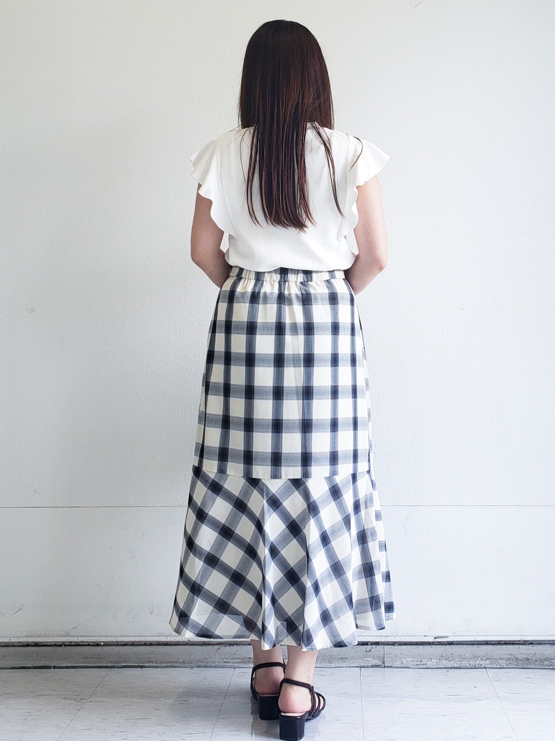 Riaさんの「index｜【UVケア／接触冷感】バイカラーボウタイフリルトップス《洗濯機OK》」を使ったコーディネート