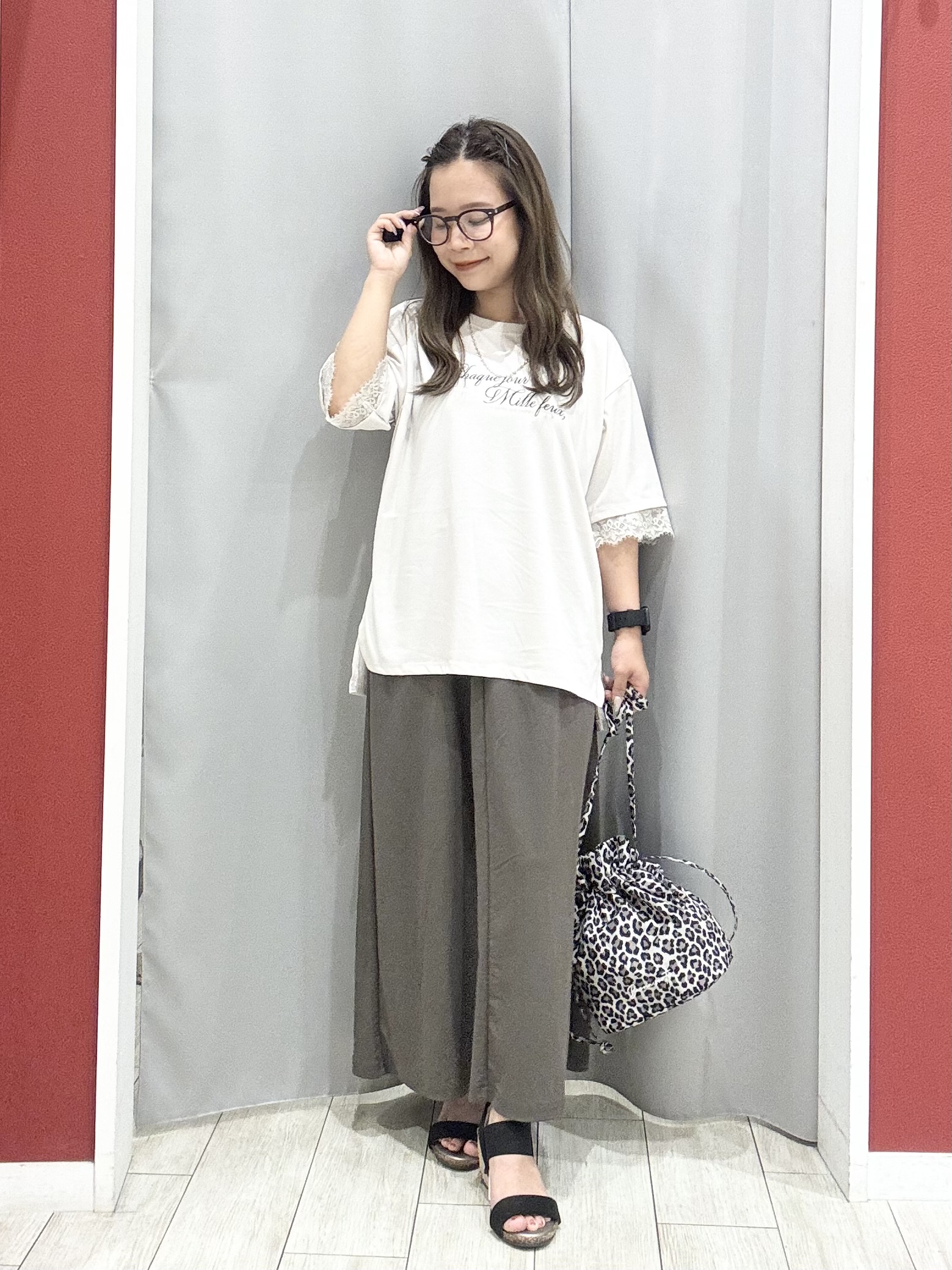 shioさんの「SHOO･LA･RUE｜【ひんやり/UV/S-LL】柄アソート お袖レースTシャツ」を使ったコーディネート