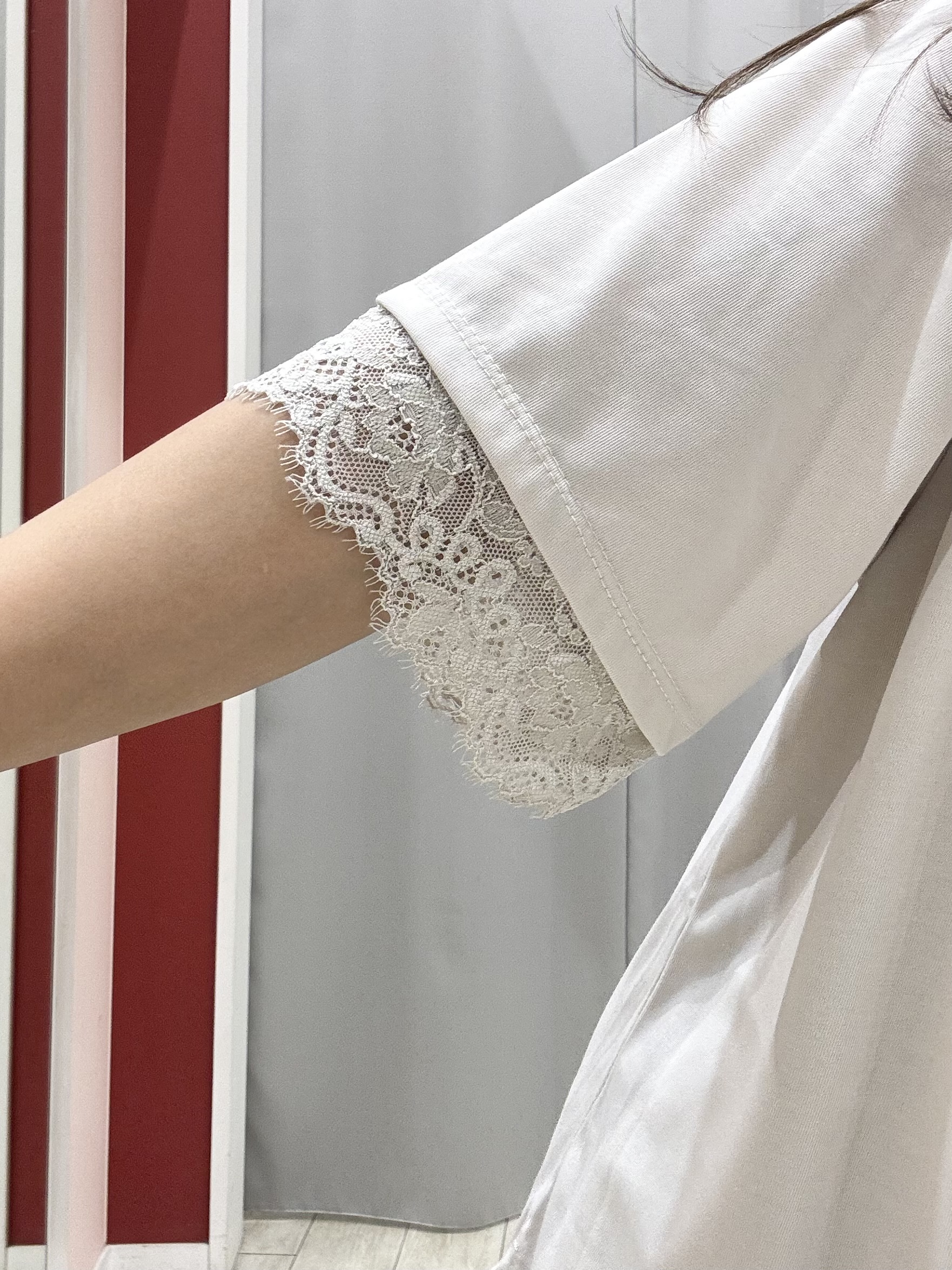 shioさんの「SHOO･LA･RUE｜【ひんやり/UV/S-LL】柄アソート お袖レースTシャツ」を使ったコーディネート