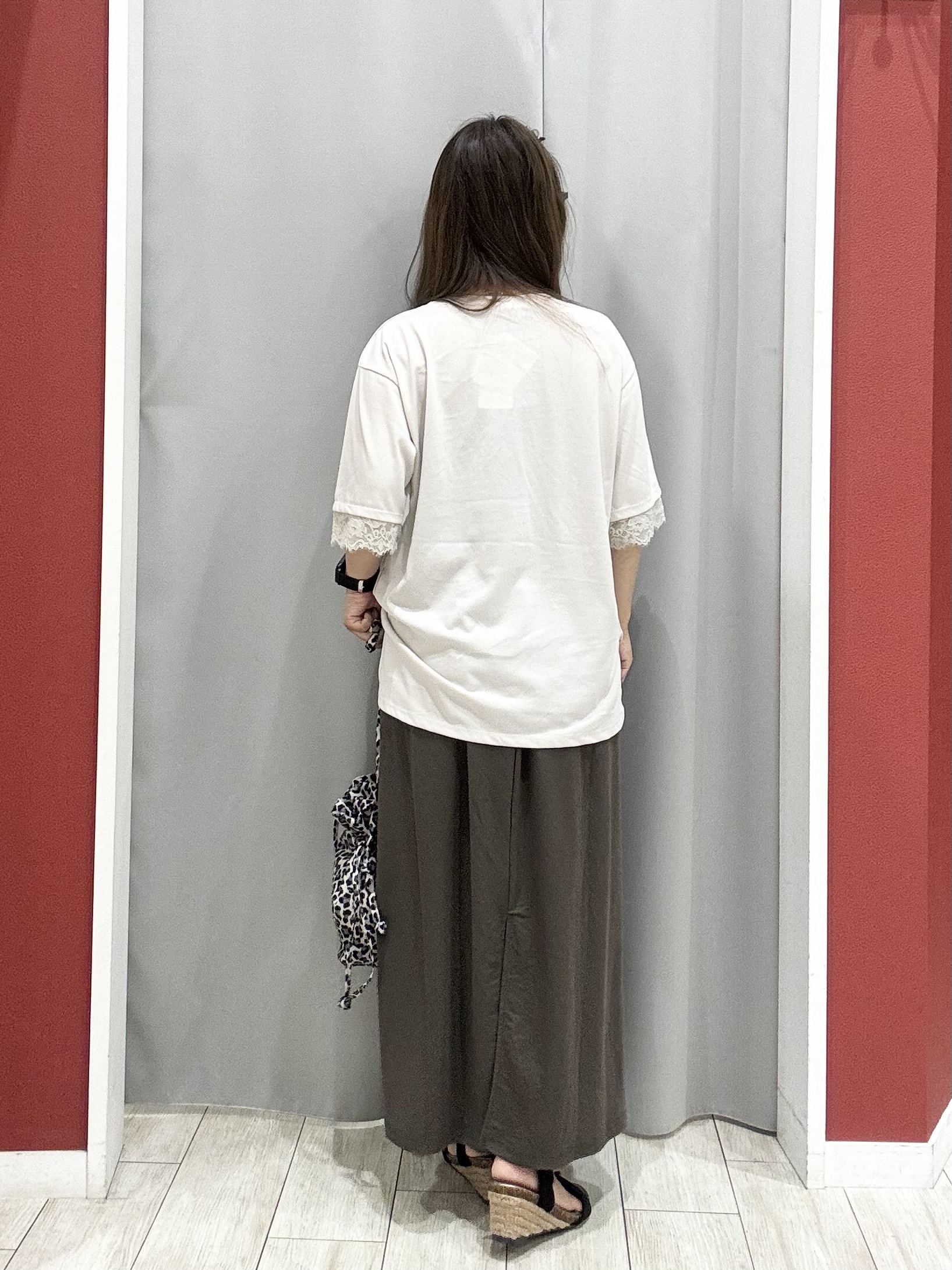 shioさんの「SHOO･LA･RUE｜【ひんやり/UV/S-LL】柄アソート お袖レースTシャツ」を使ったコーディネート