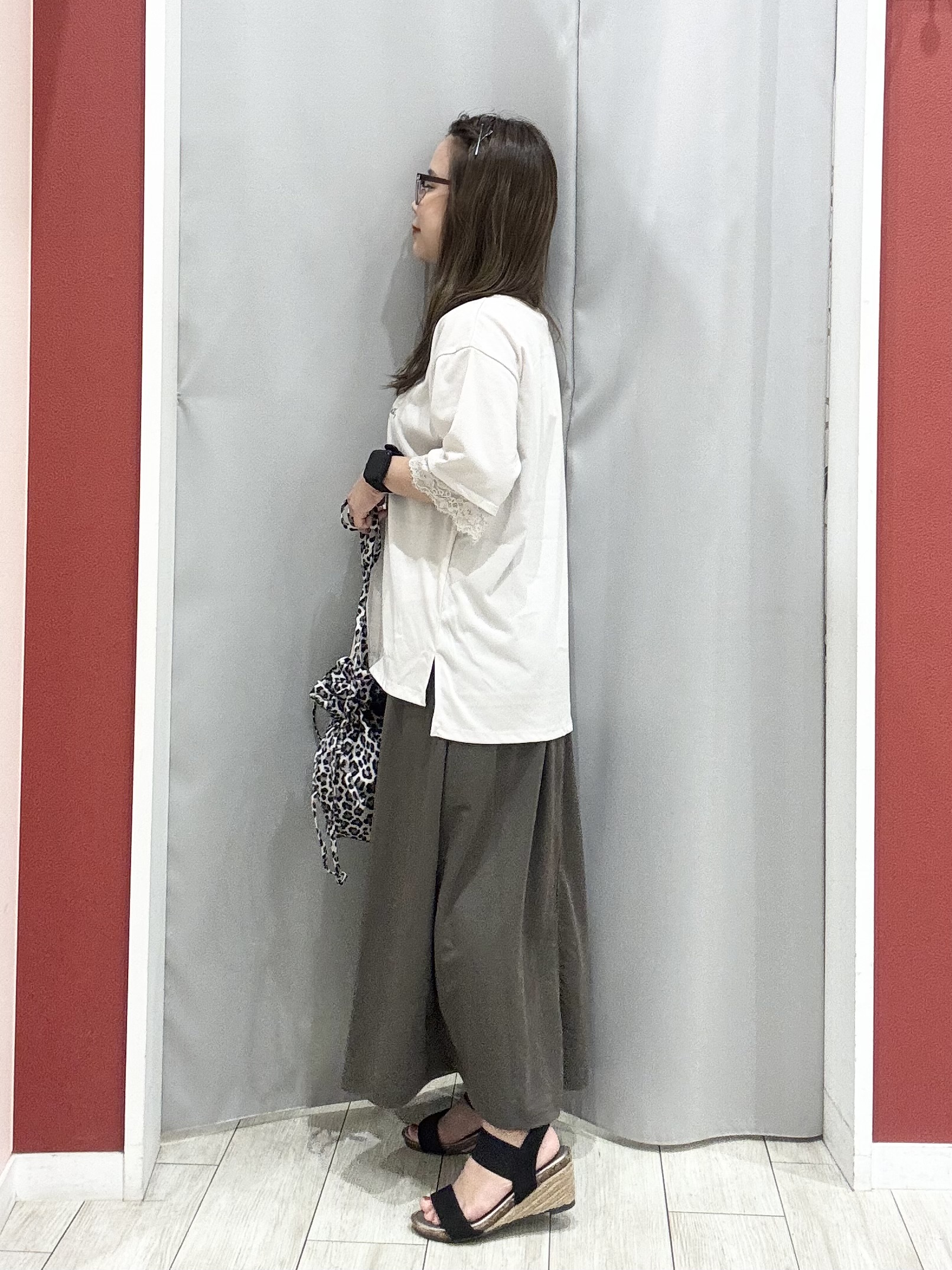shioさんの「SHOO･LA･RUE｜【ひんやり/UV/S-LL】柄アソート お袖レースTシャツ」を使ったコーディネート