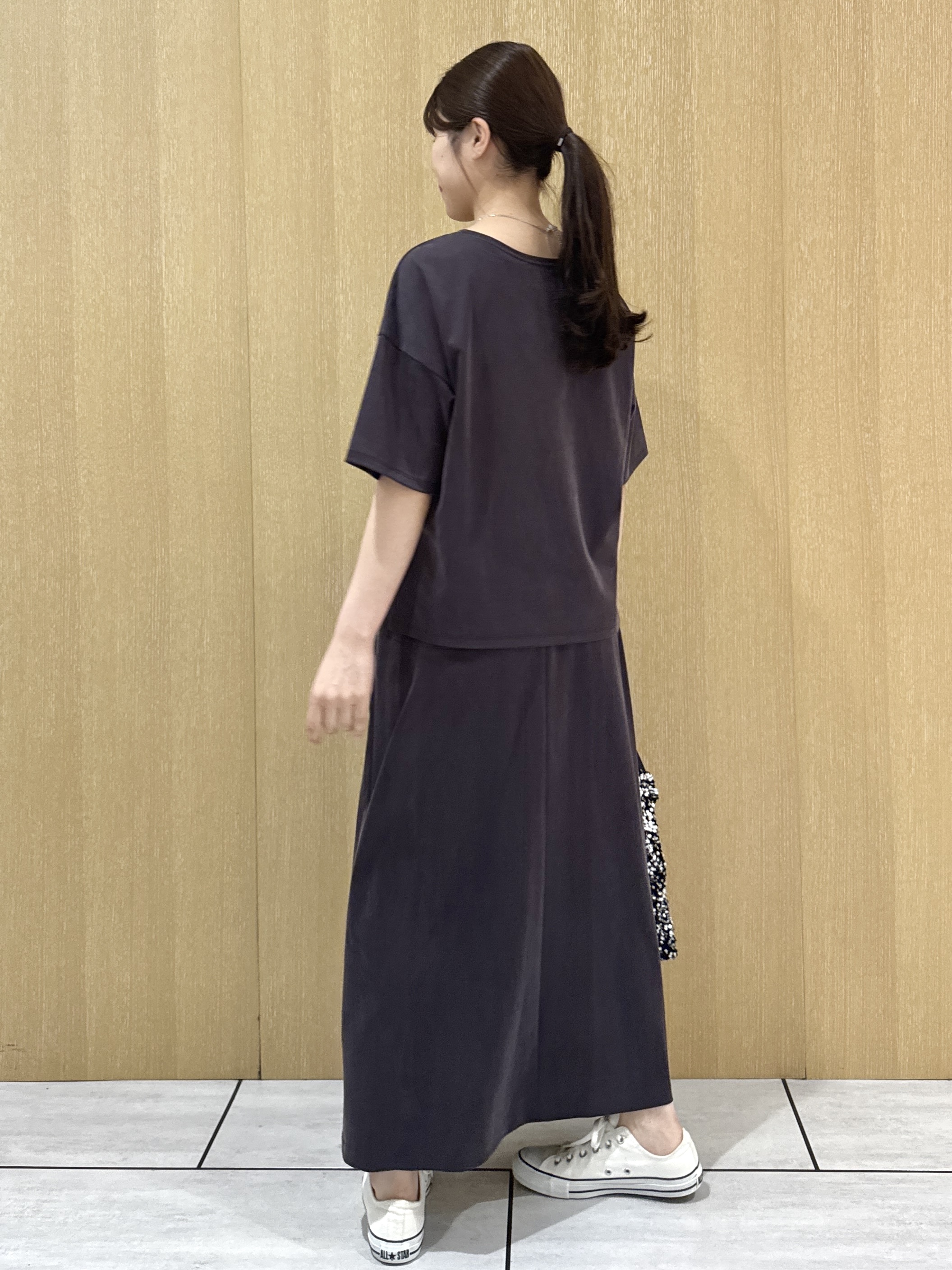 nanaさんの「UNTITLED｜【セットアップ可/接触冷感】ヴィンテージライクドルマンカットソー」を使ったコーディネート
