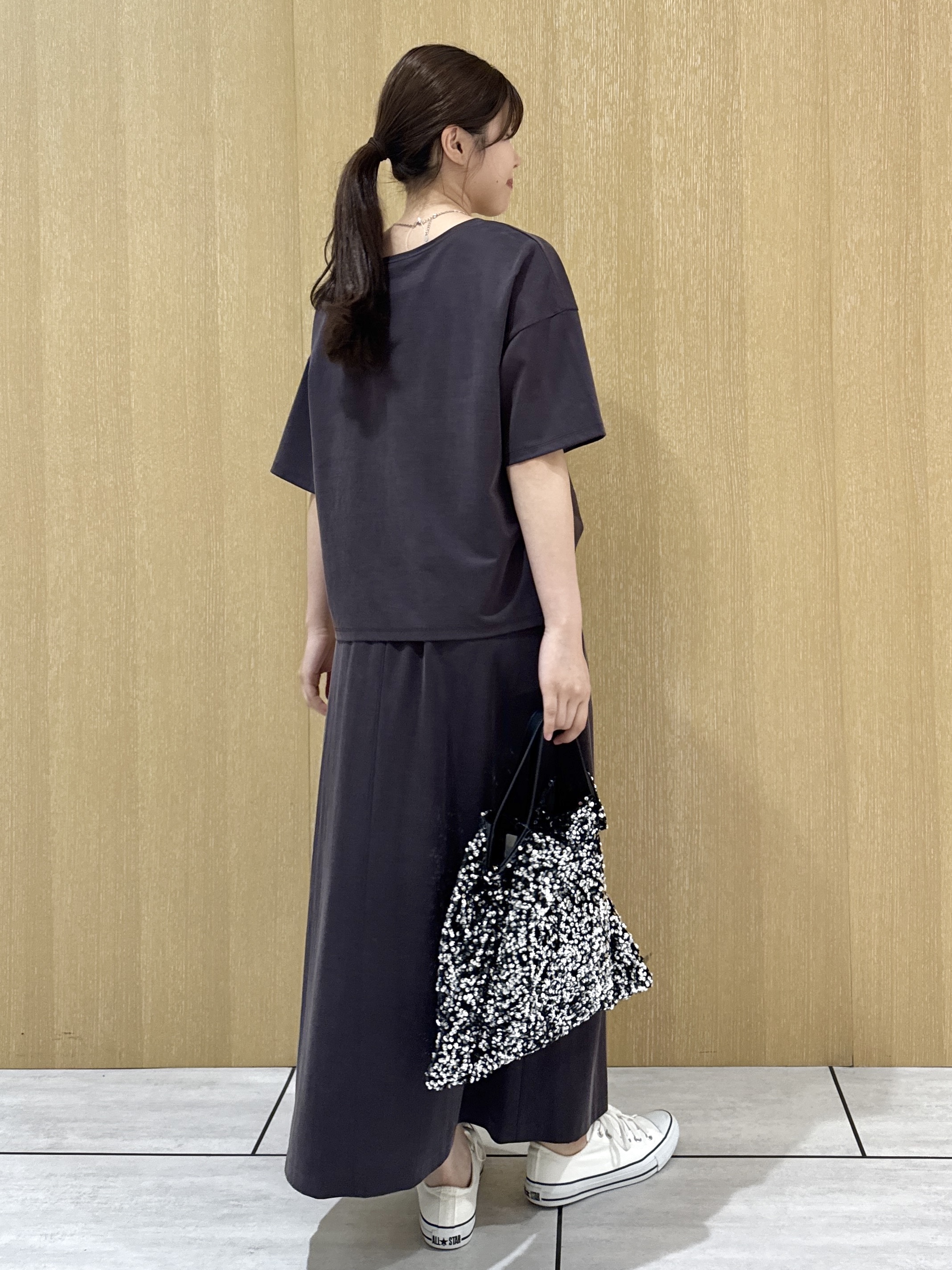 nanaさんの「UNTITLED｜【セットアップ可/接触冷感】ヴィンテージライクドルマンカットソー」を使ったコーディネート
