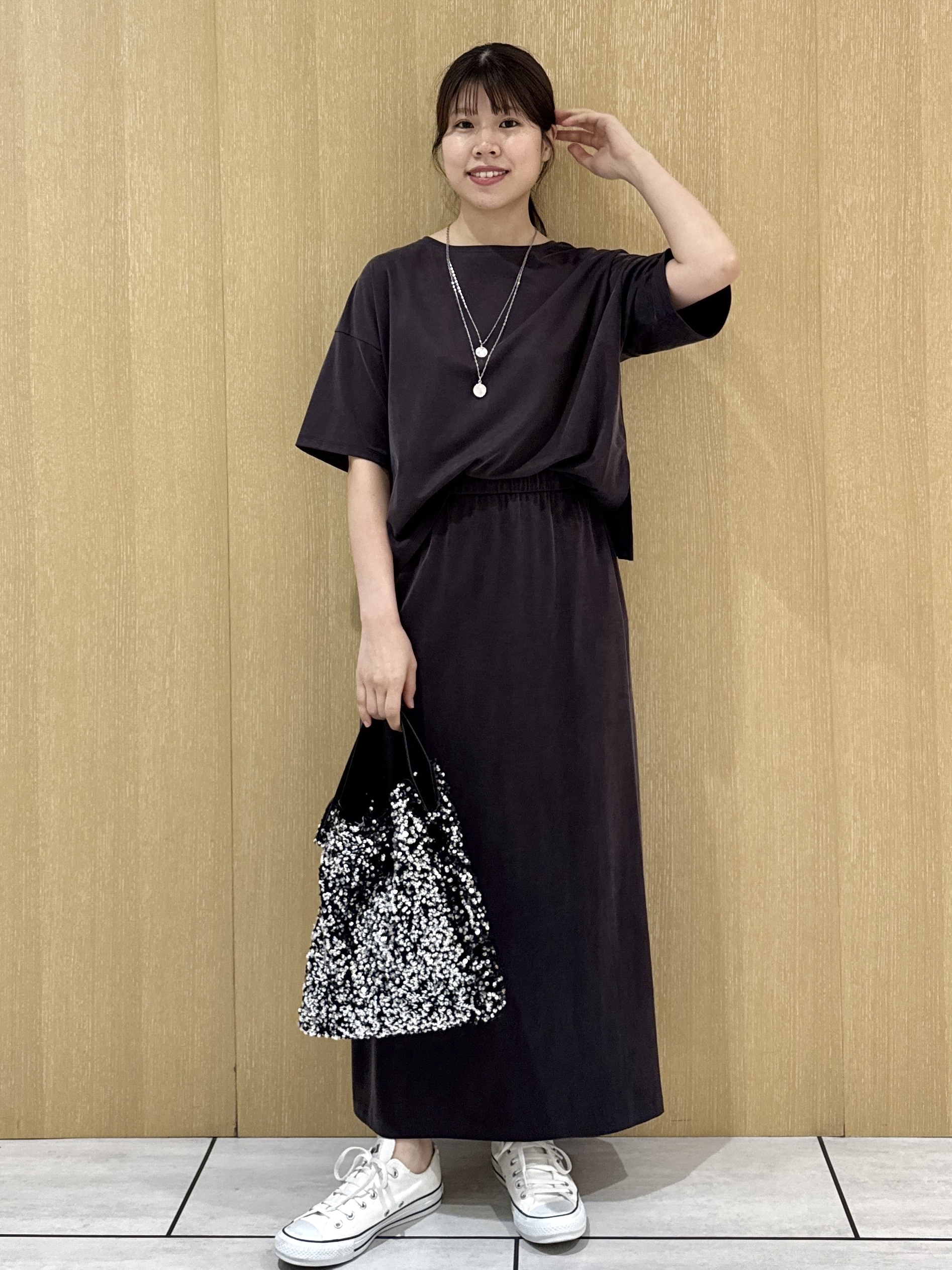 nanaさんの「UNTITLED｜【セットアップ可/接触冷感】ヴィンテージライクドルマンカットソー」を使ったコーディネート