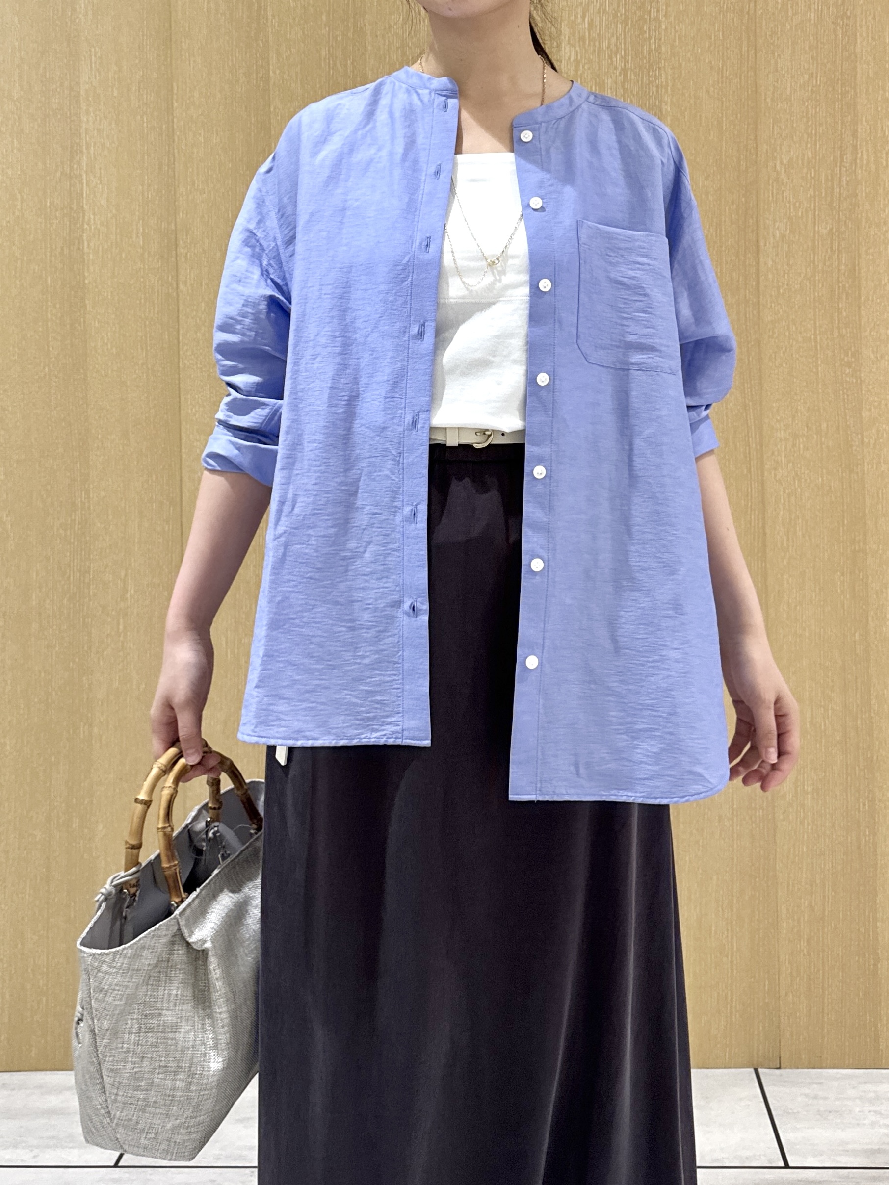 nanaさんの「UNTITLED｜リネンミックスバンドカラーシャツ」を使ったコーディネート