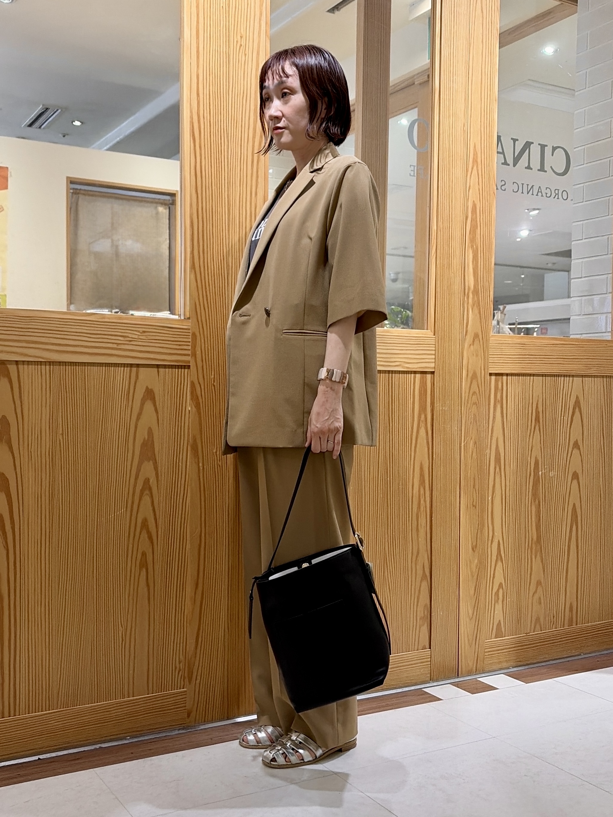 ゆうさんの「UNTITLED｜【セットアップ可/UVカット/通気性】エアリークール半袖ジャケット」を使ったコーディネート