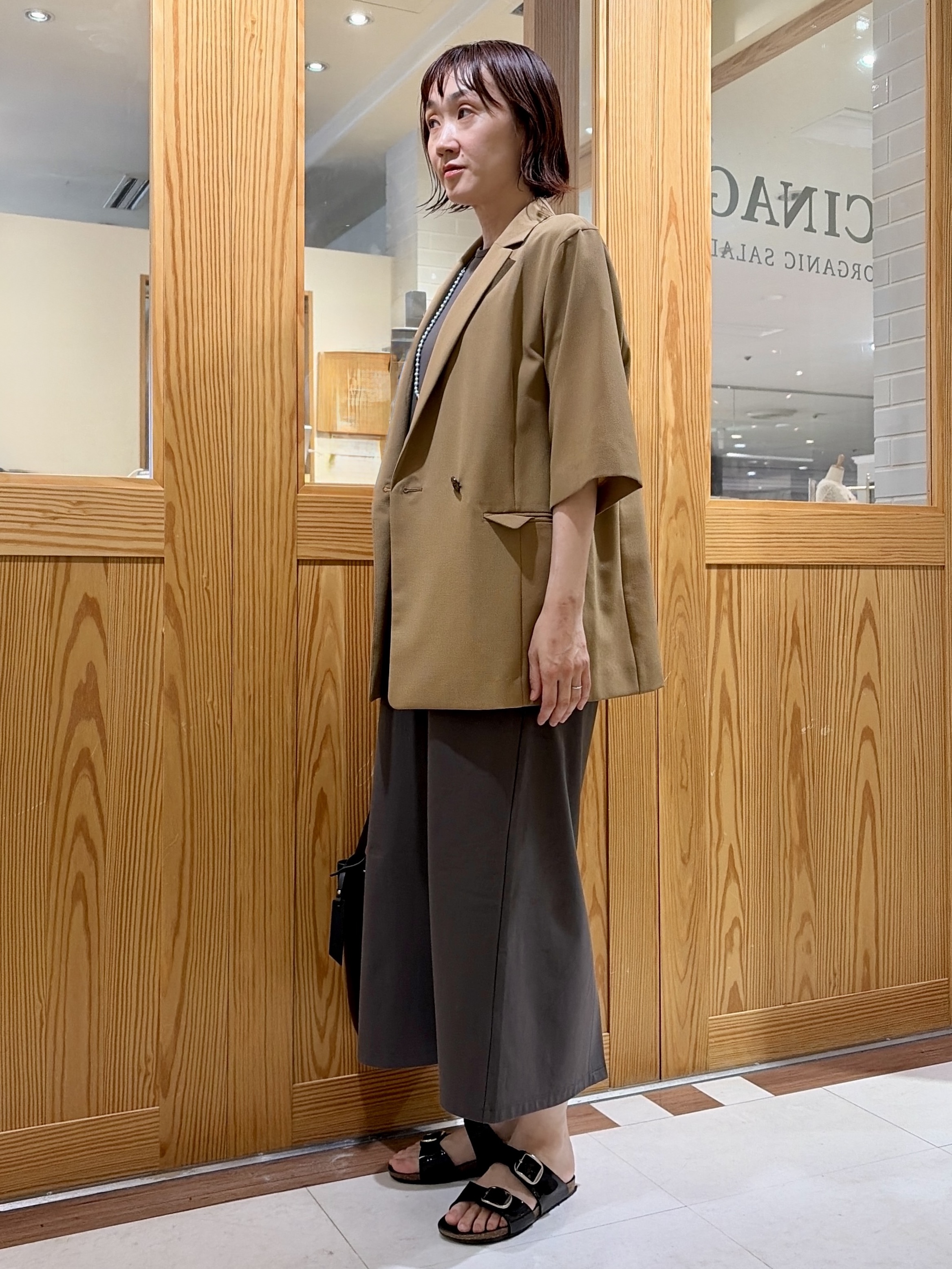 ゆうさんの「UNTITLED｜【セットアップ可/UVカット/通気性】エアリークール半袖ジャケット」を使ったコーディネート