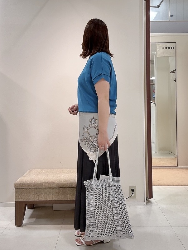 YUIさんの「UNTITLED｜【肌に張り付かない/前後2WAY】ドライタッチコットンプルオーバー」を使ったコーディネート